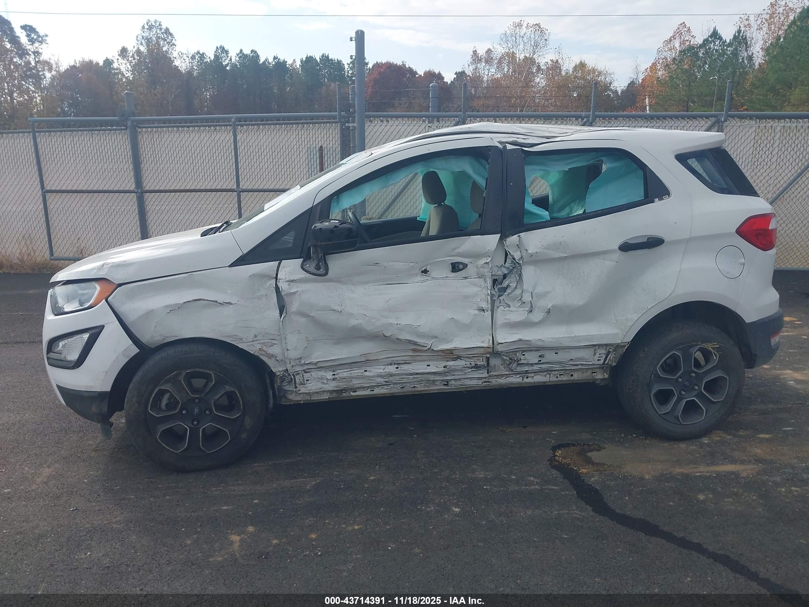 FORD ECOSPORT image 6