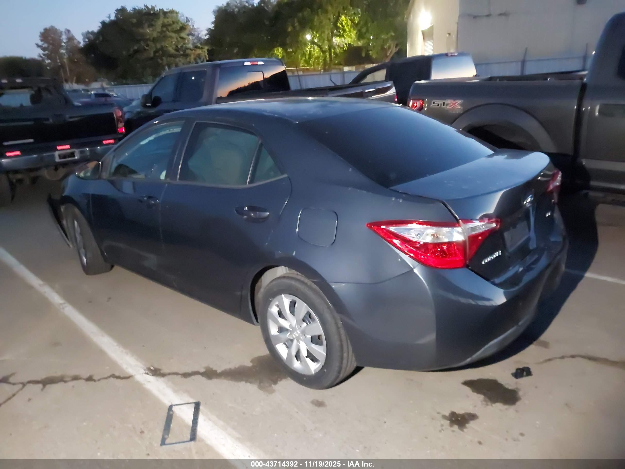 TOYOTA COROLLA image 3