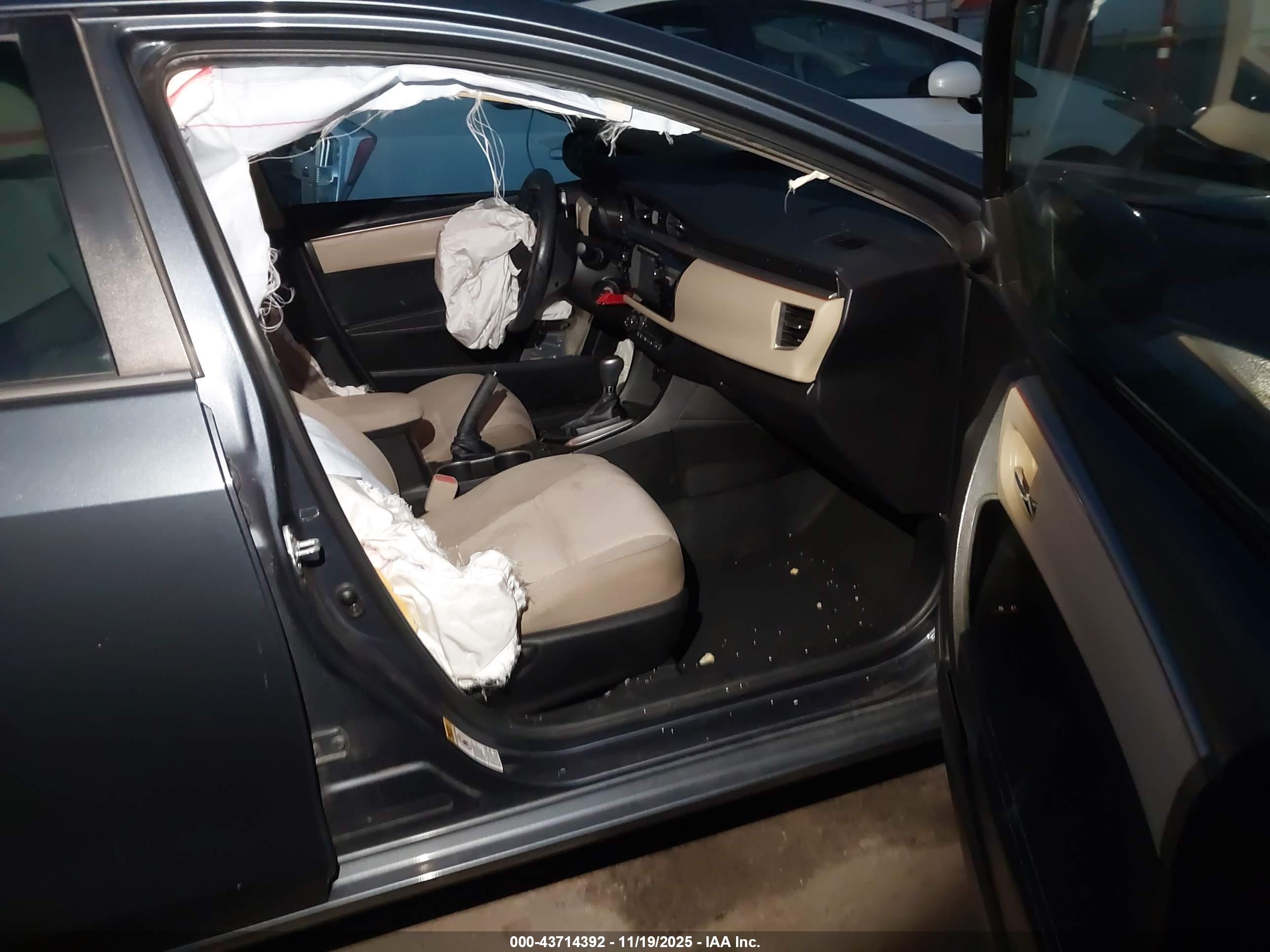TOYOTA COROLLA image 5