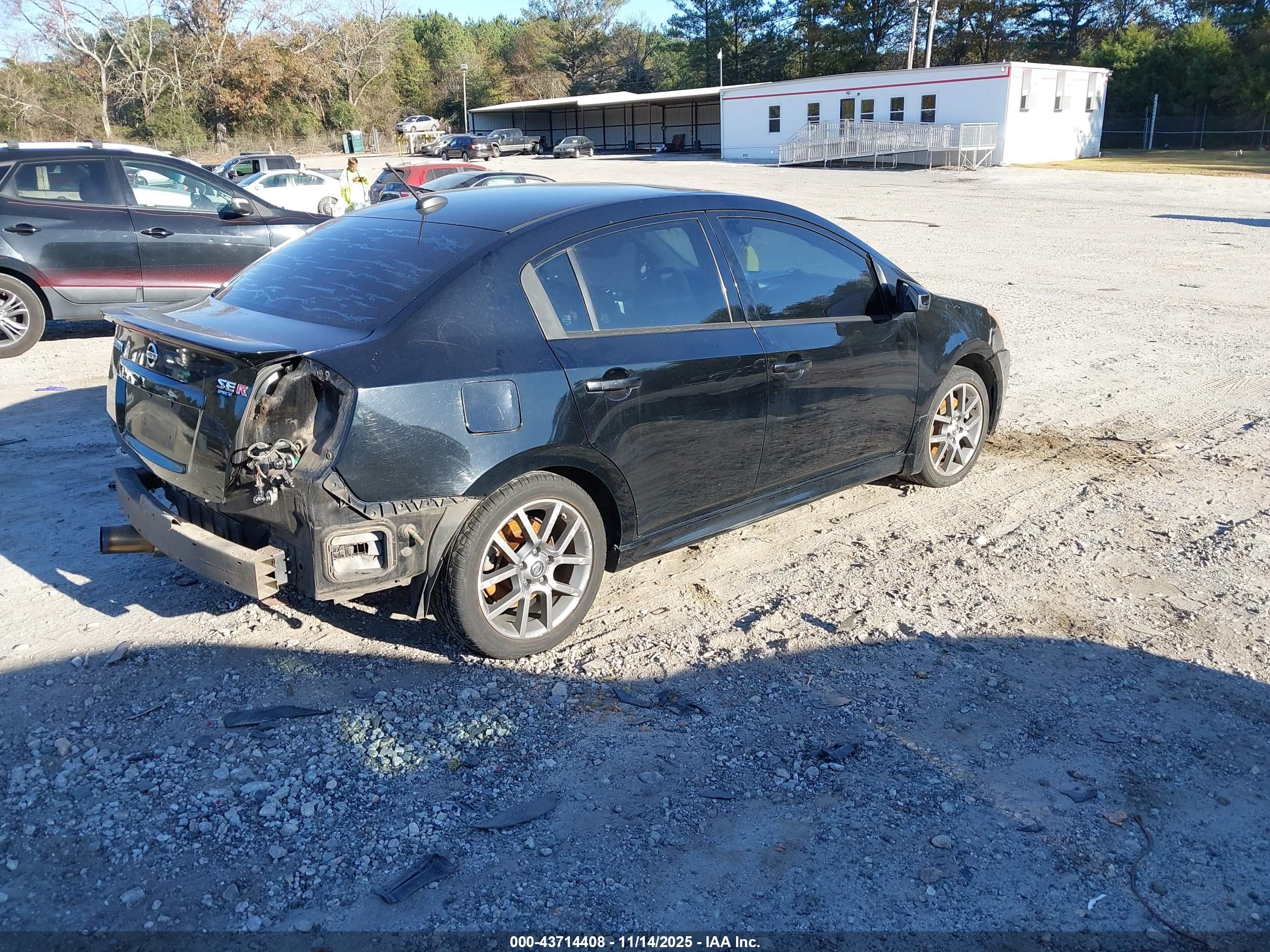 NISSAN SENTRA image 4