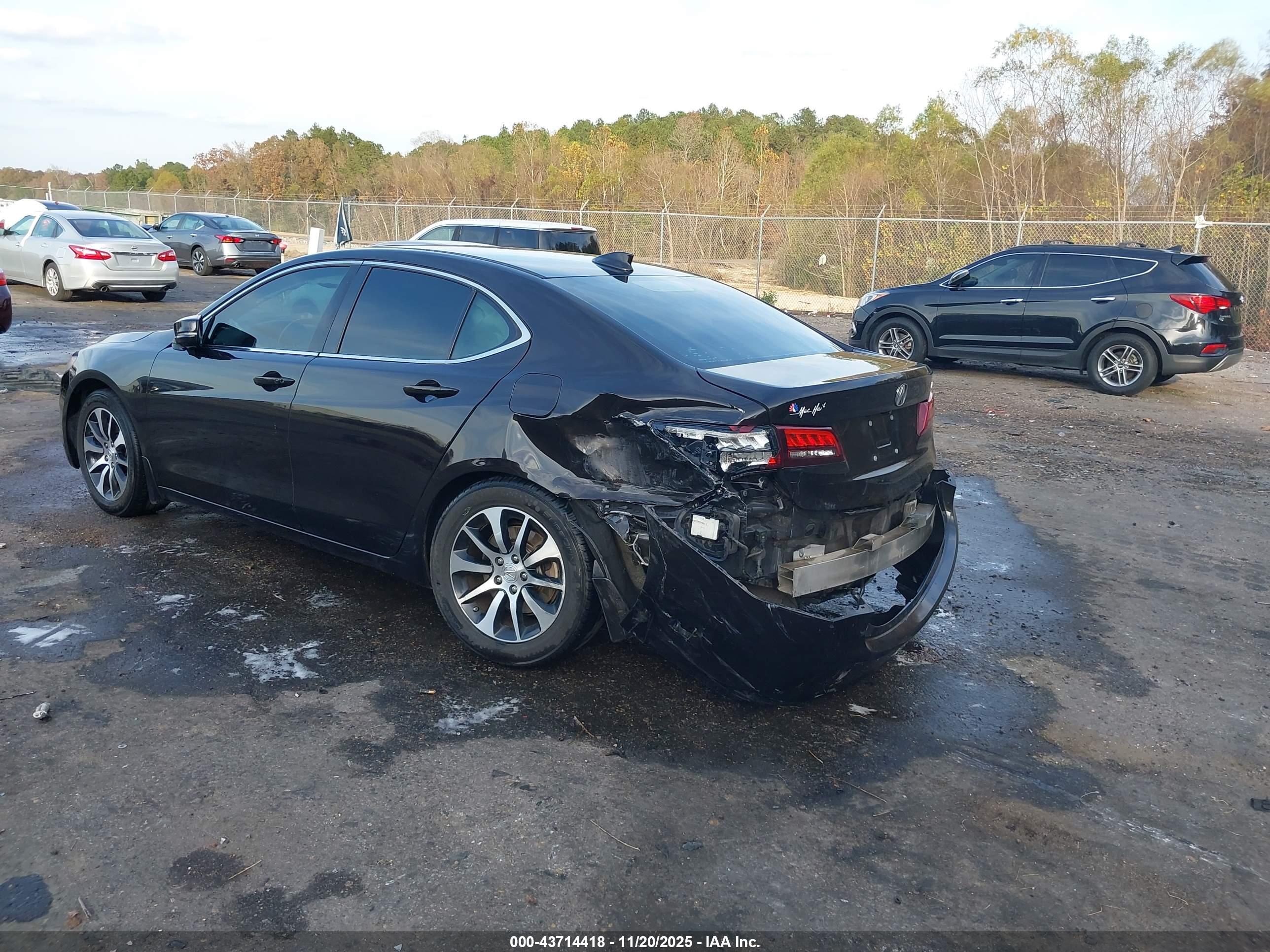 ACURA TLX image 3