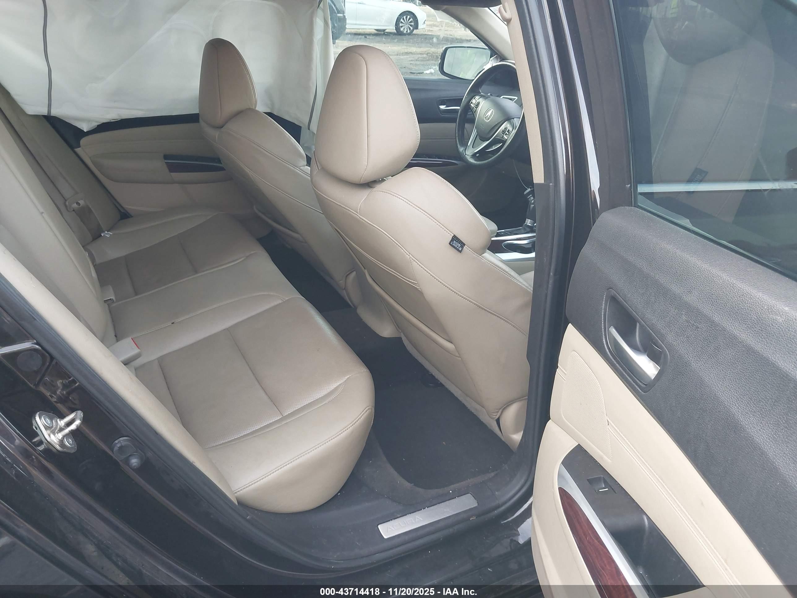 ACURA TLX image 8