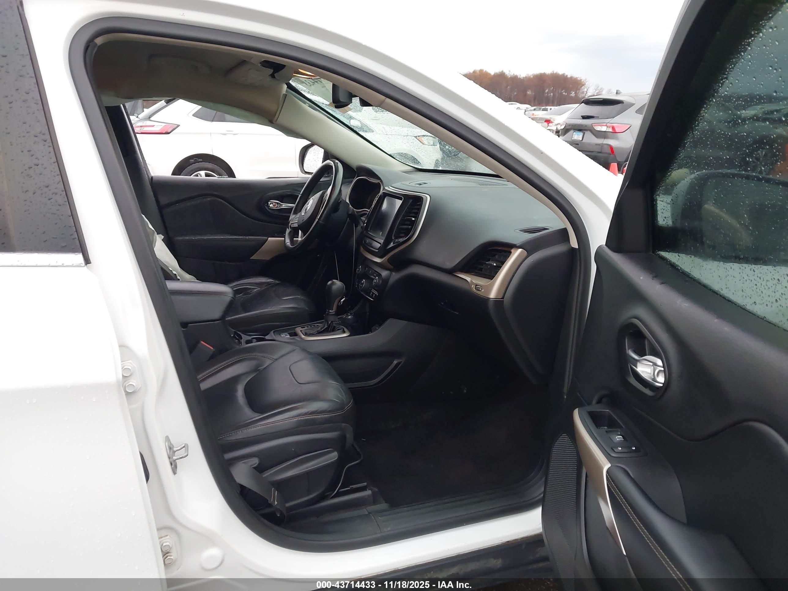 JEEP CHEROKEE image 5