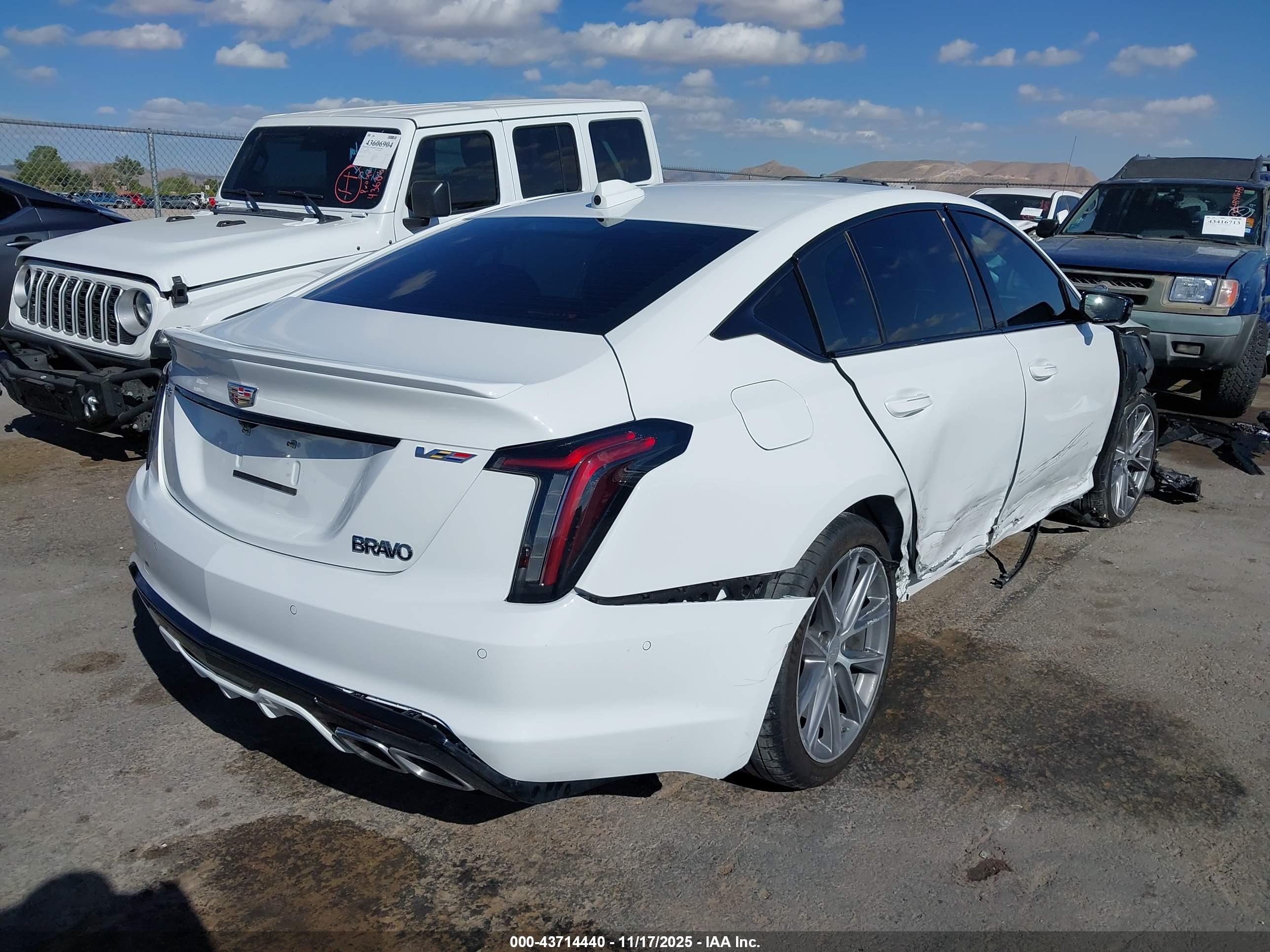 CADILLAC CT5-V image 4