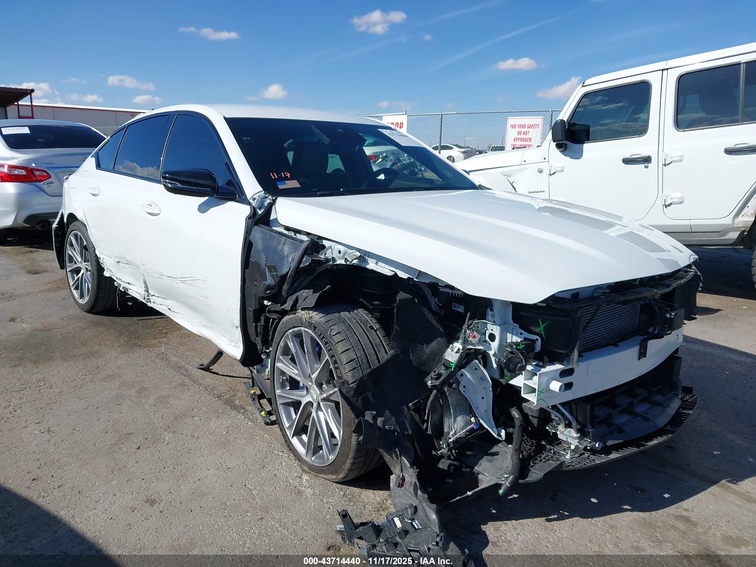 CADILLAC CT5-V image 6