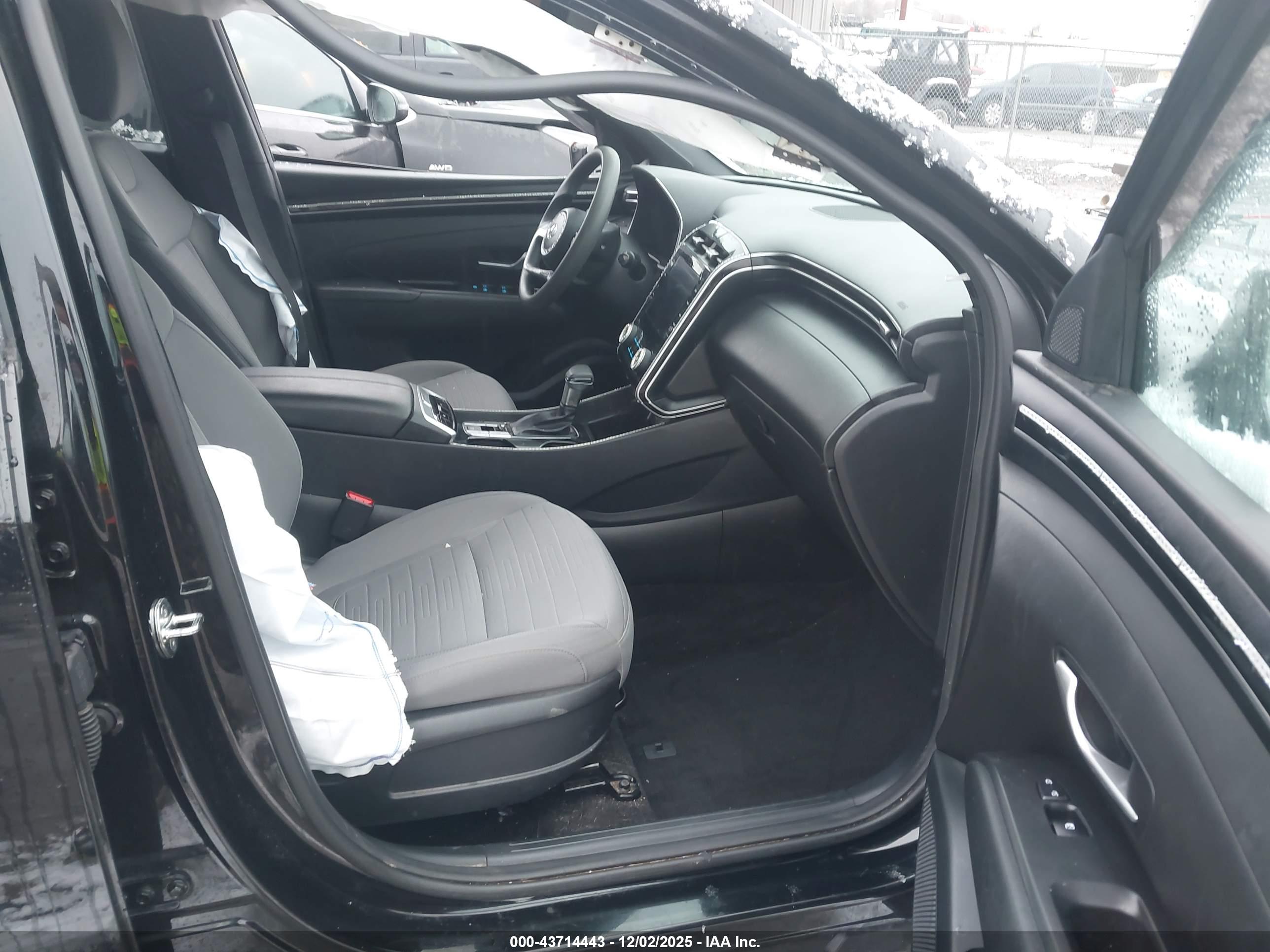 HYUNDAI SANTA image 5