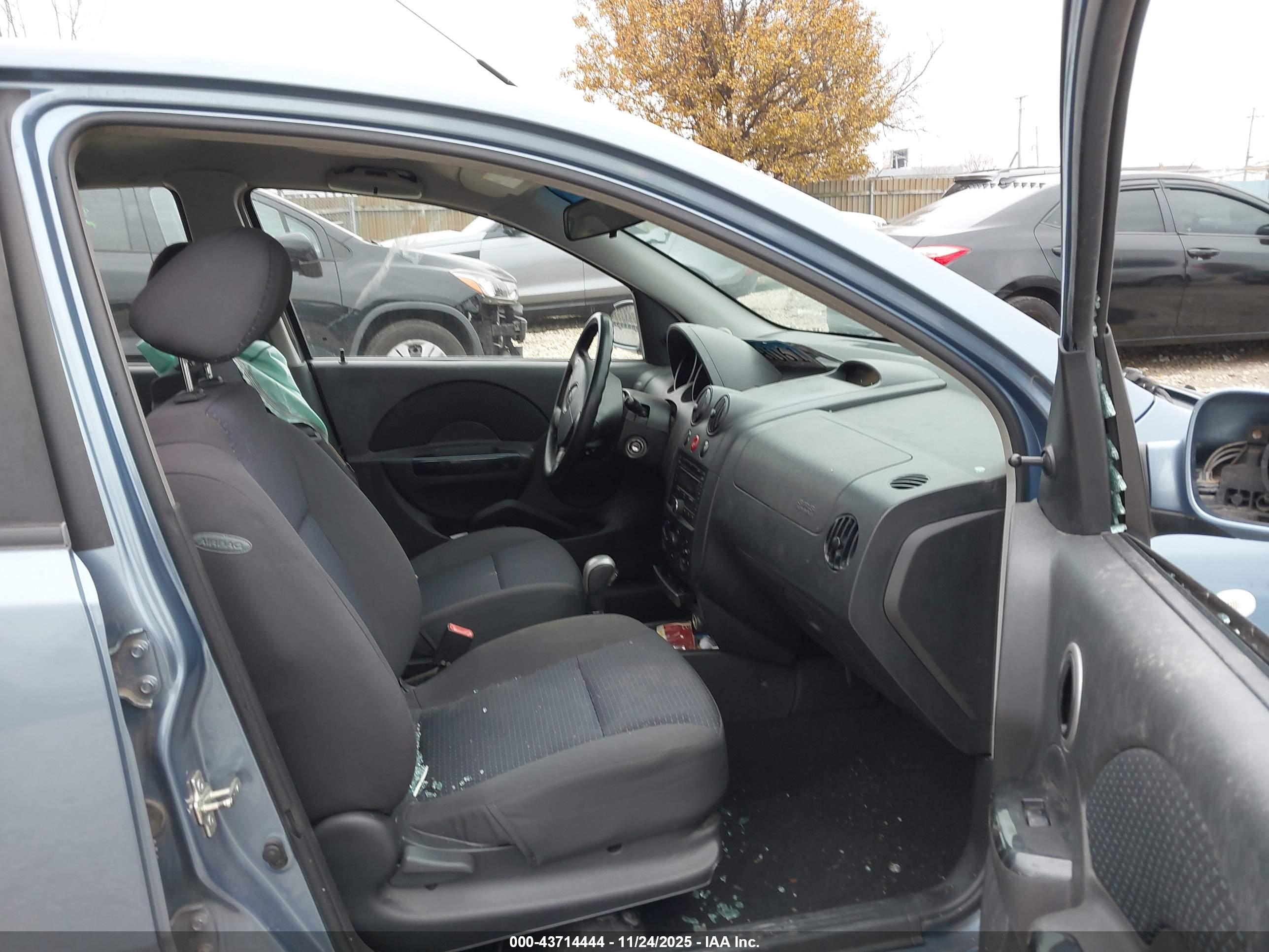 CHEVROLET AVEO image 5