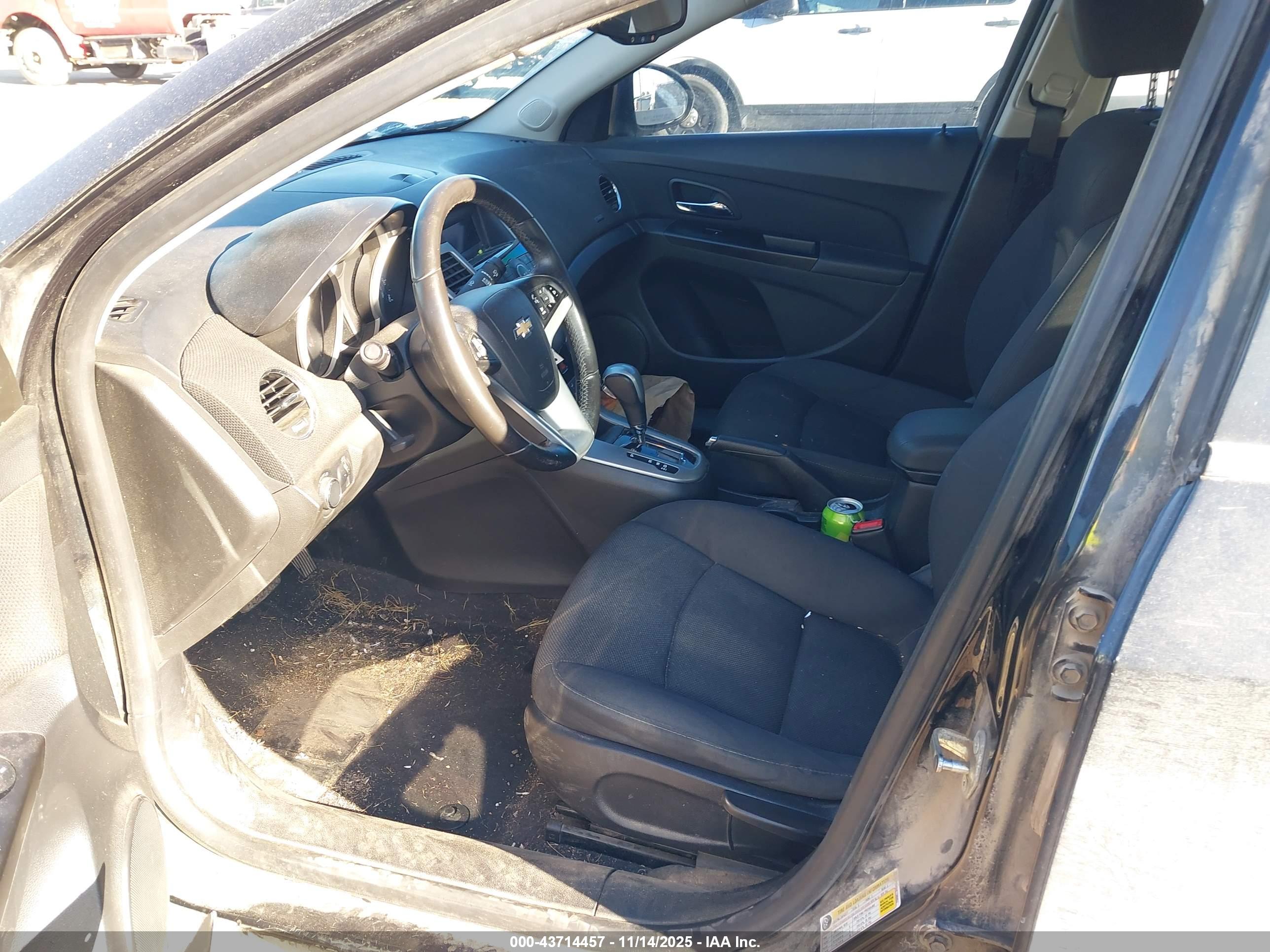 CHEVROLET CRUZE image 5