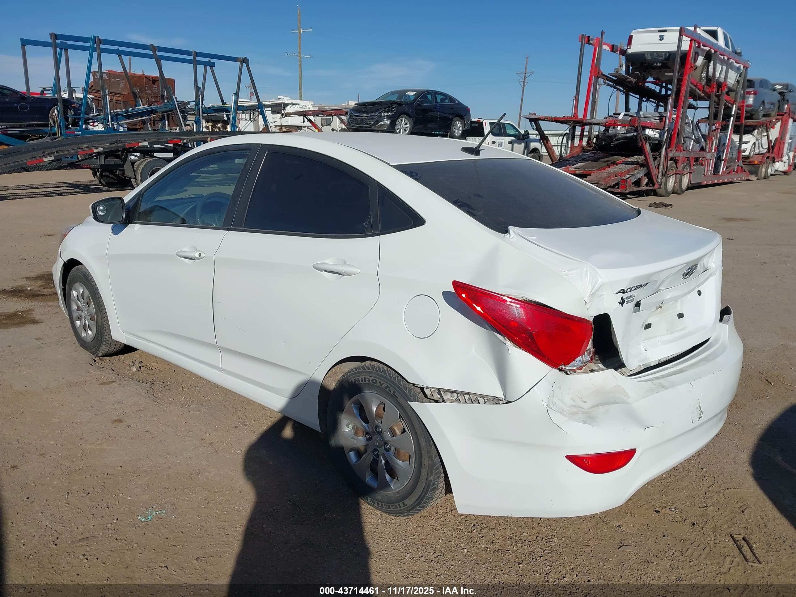 HYUNDAI ACCENT image 3