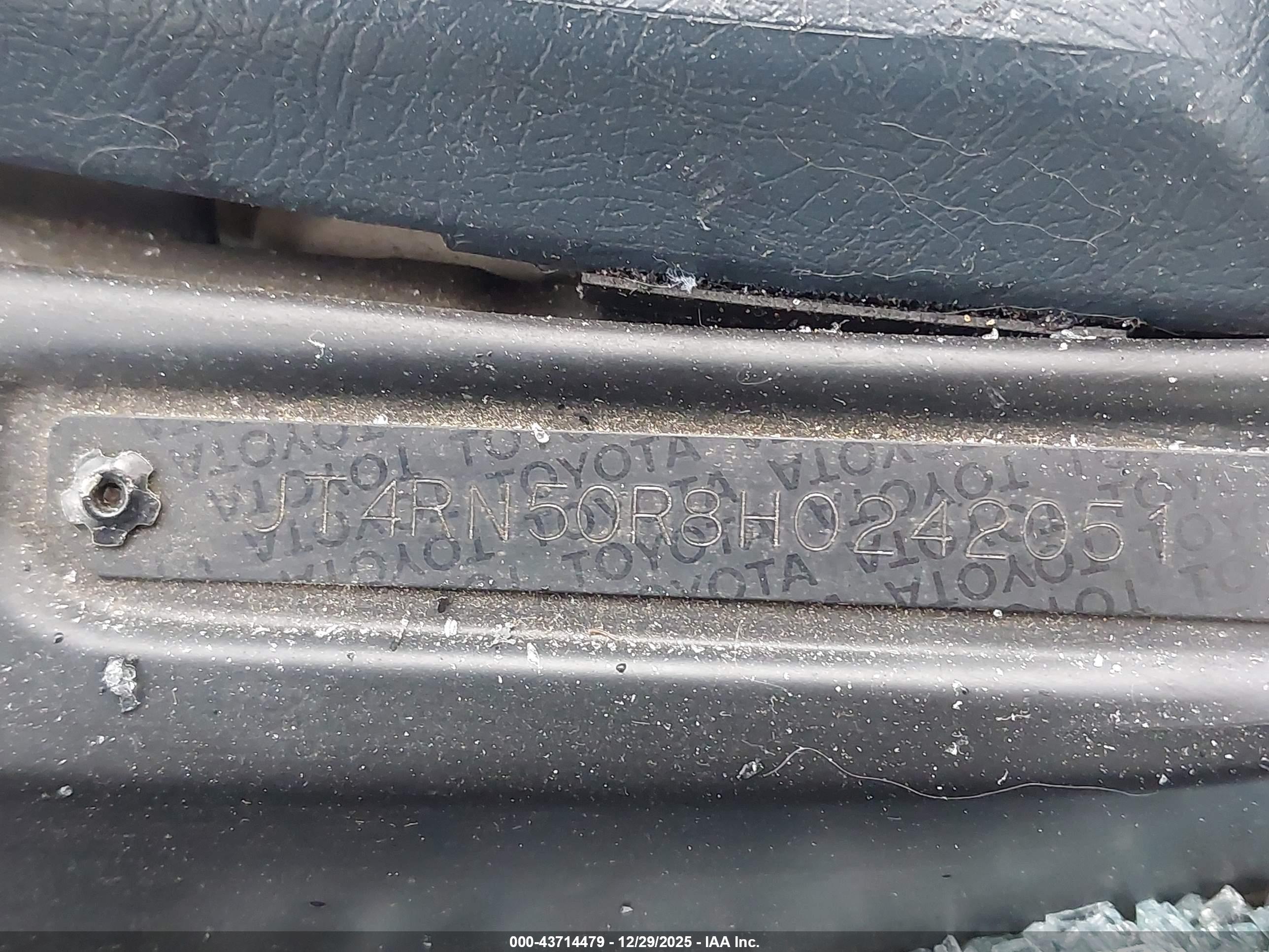 TOYOTA PICKUP image 9
