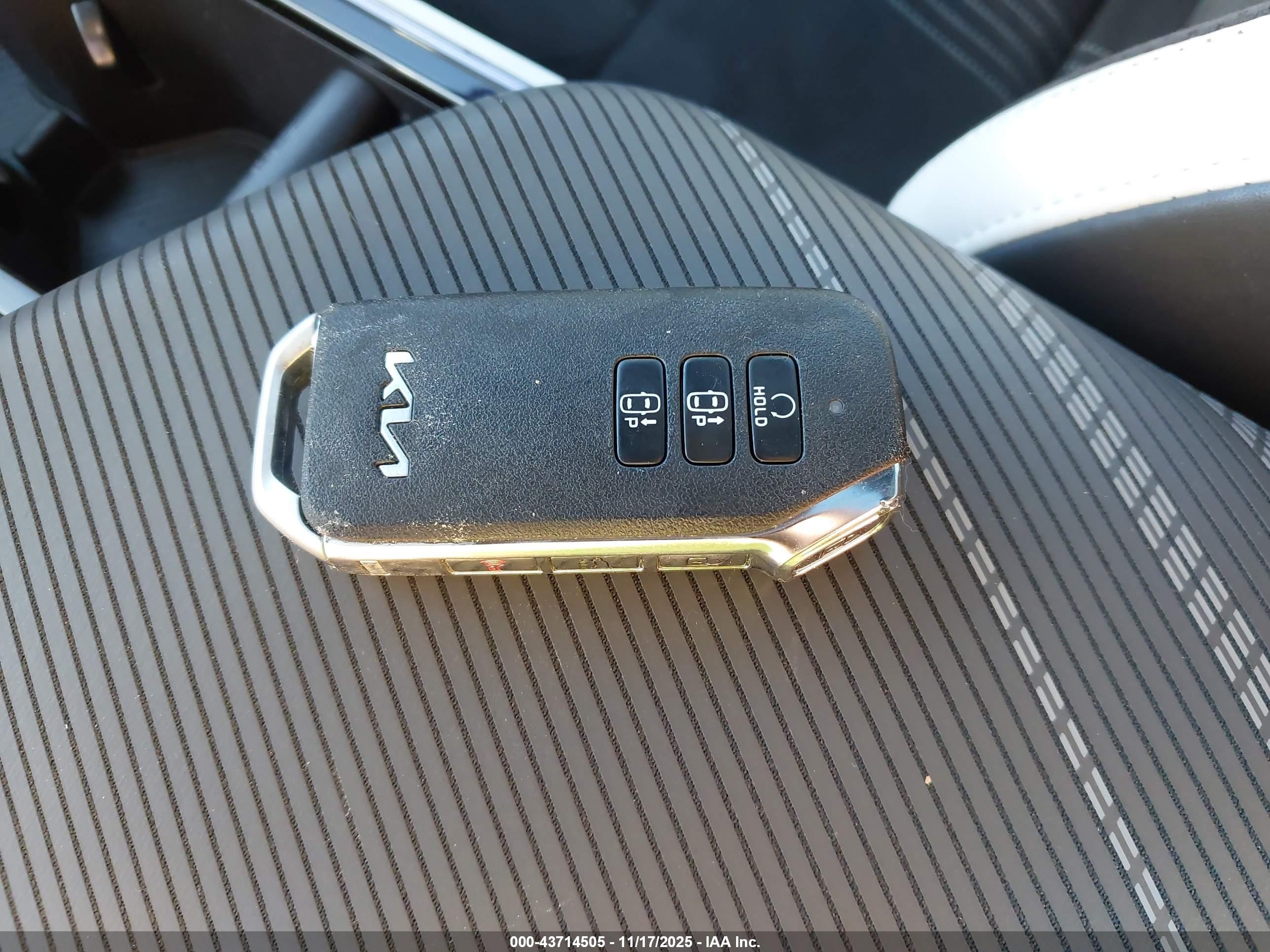 KIA EV6 image 11