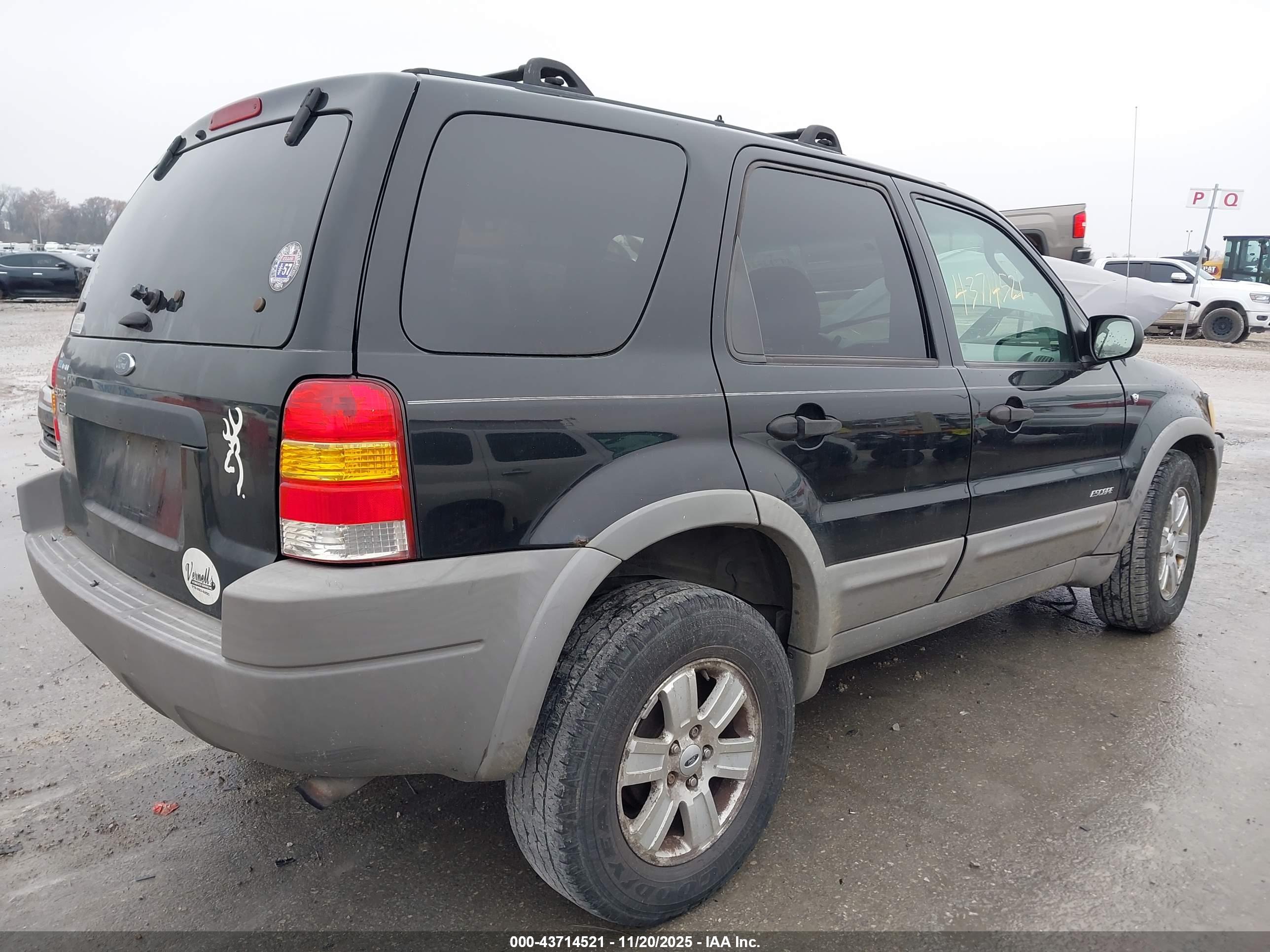 FORD ESCAPE image 4