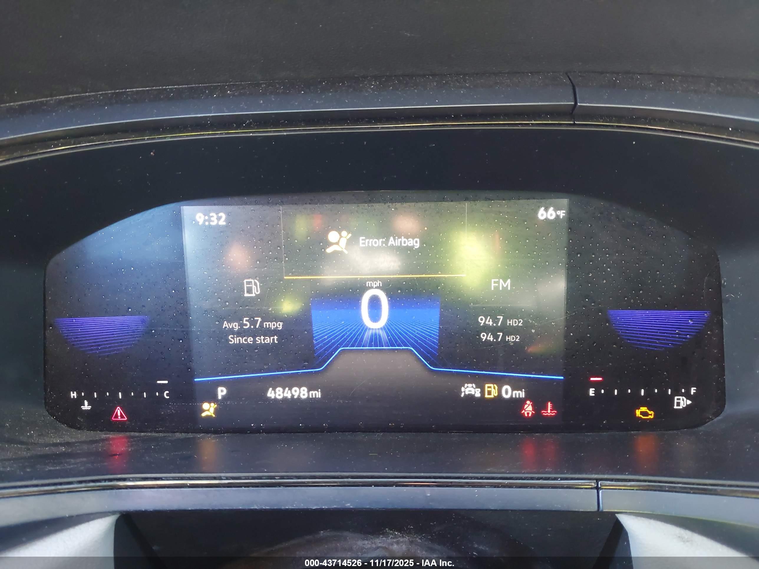 VOLKSWAGEN TAOS image 7