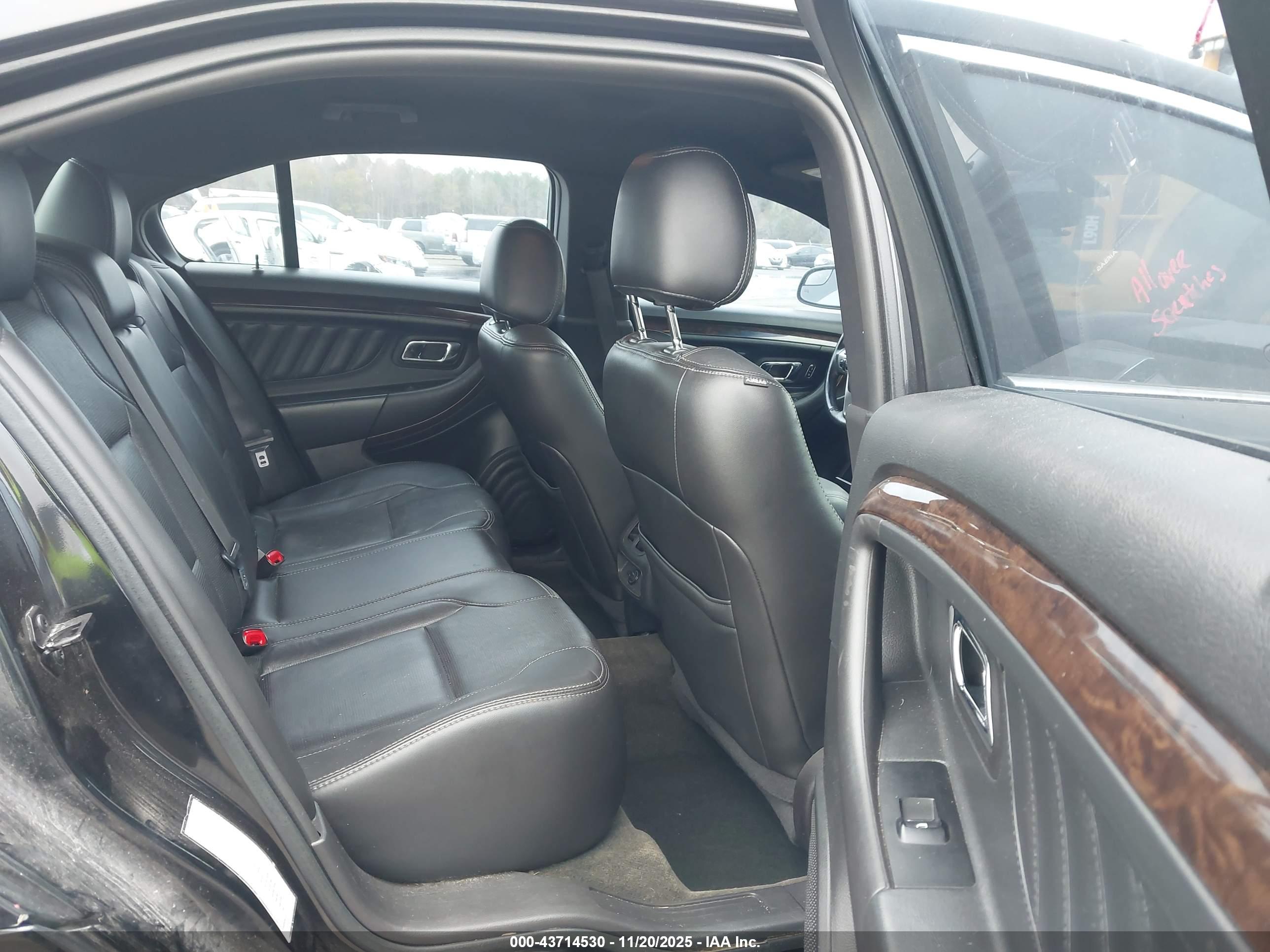 FORD TAURUS image 8