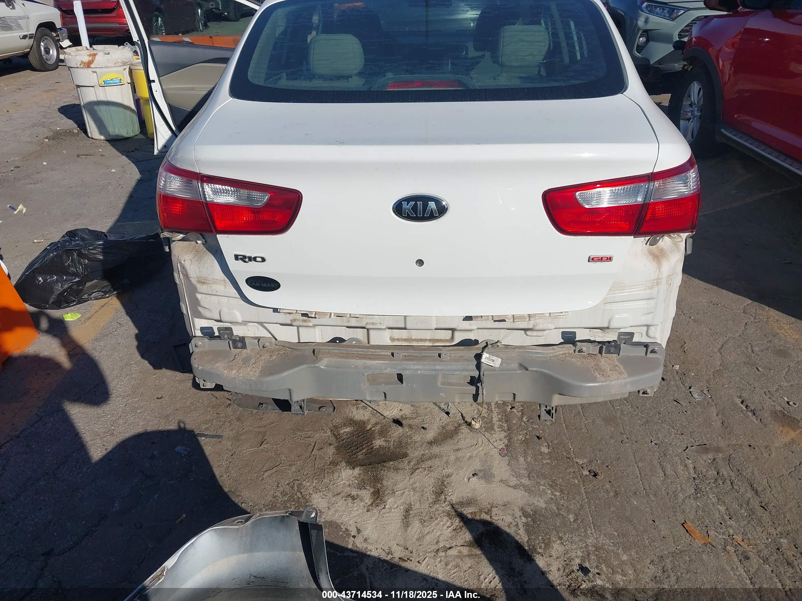 KIA RIO image 6