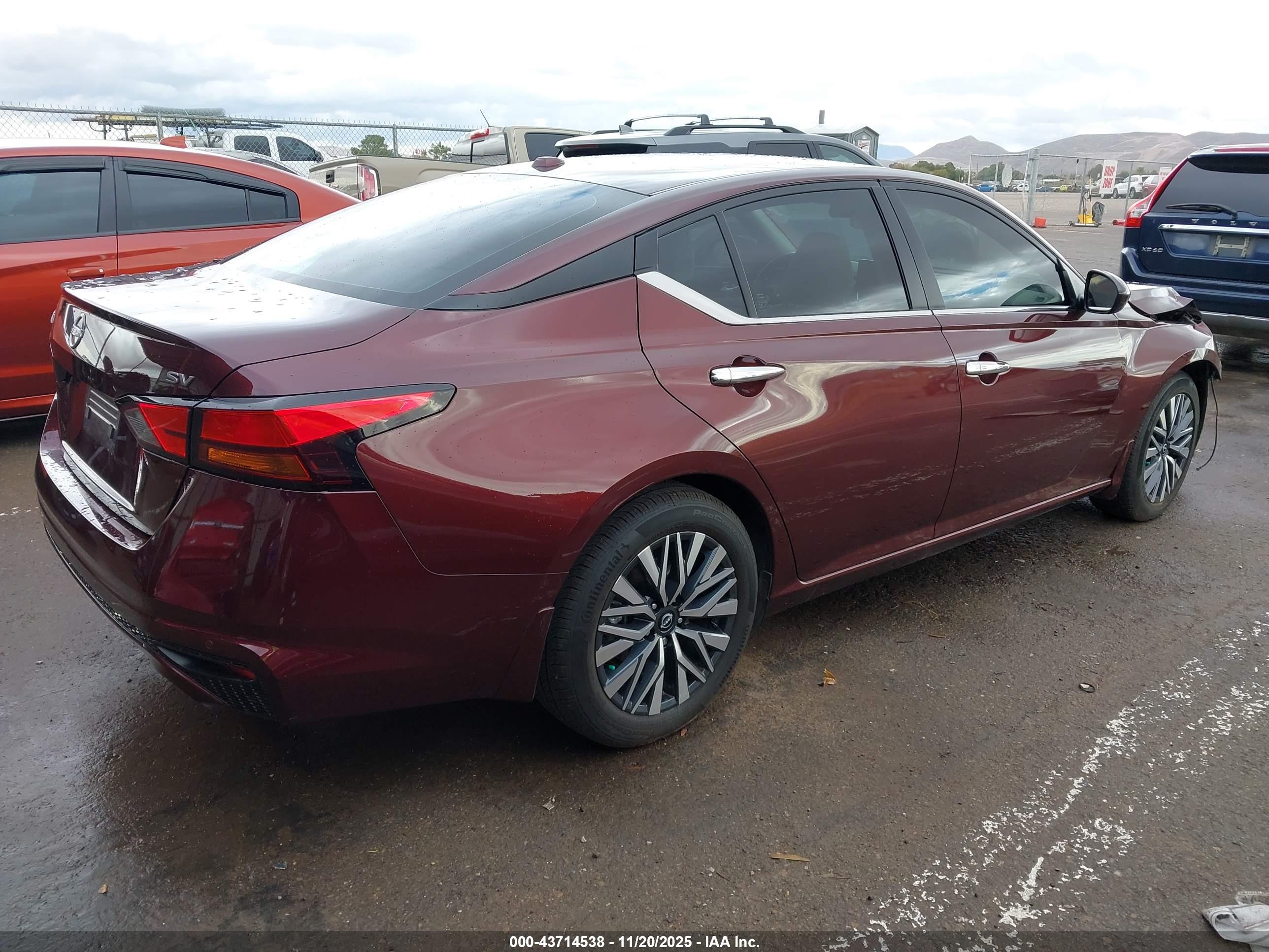 NISSAN ALTIMA image 4