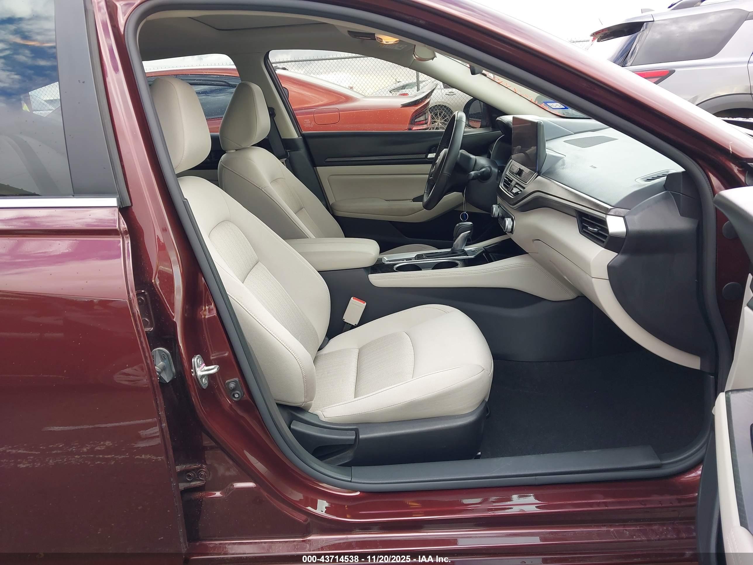 NISSAN ALTIMA image 5