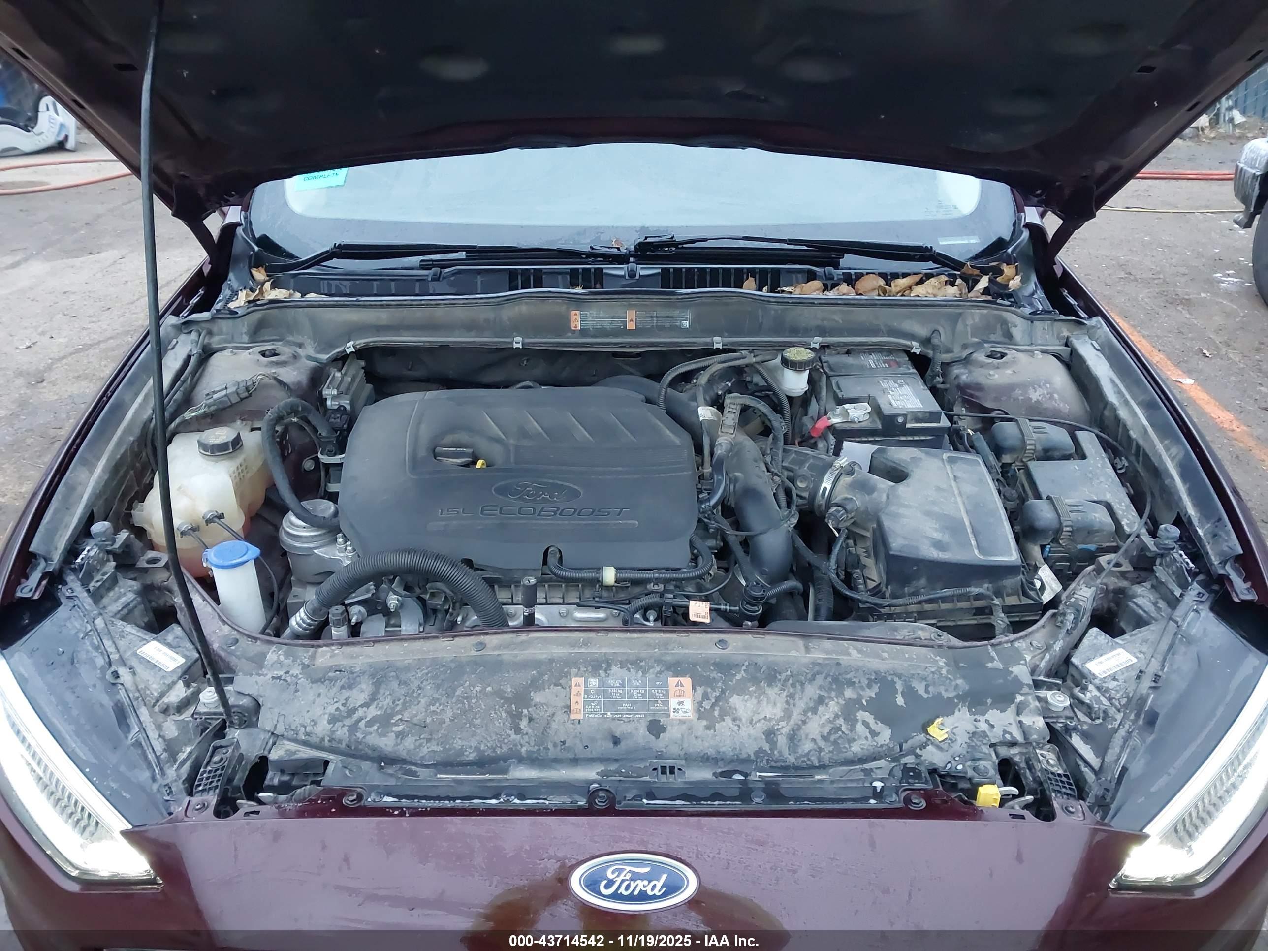 FORD FUSION image 10