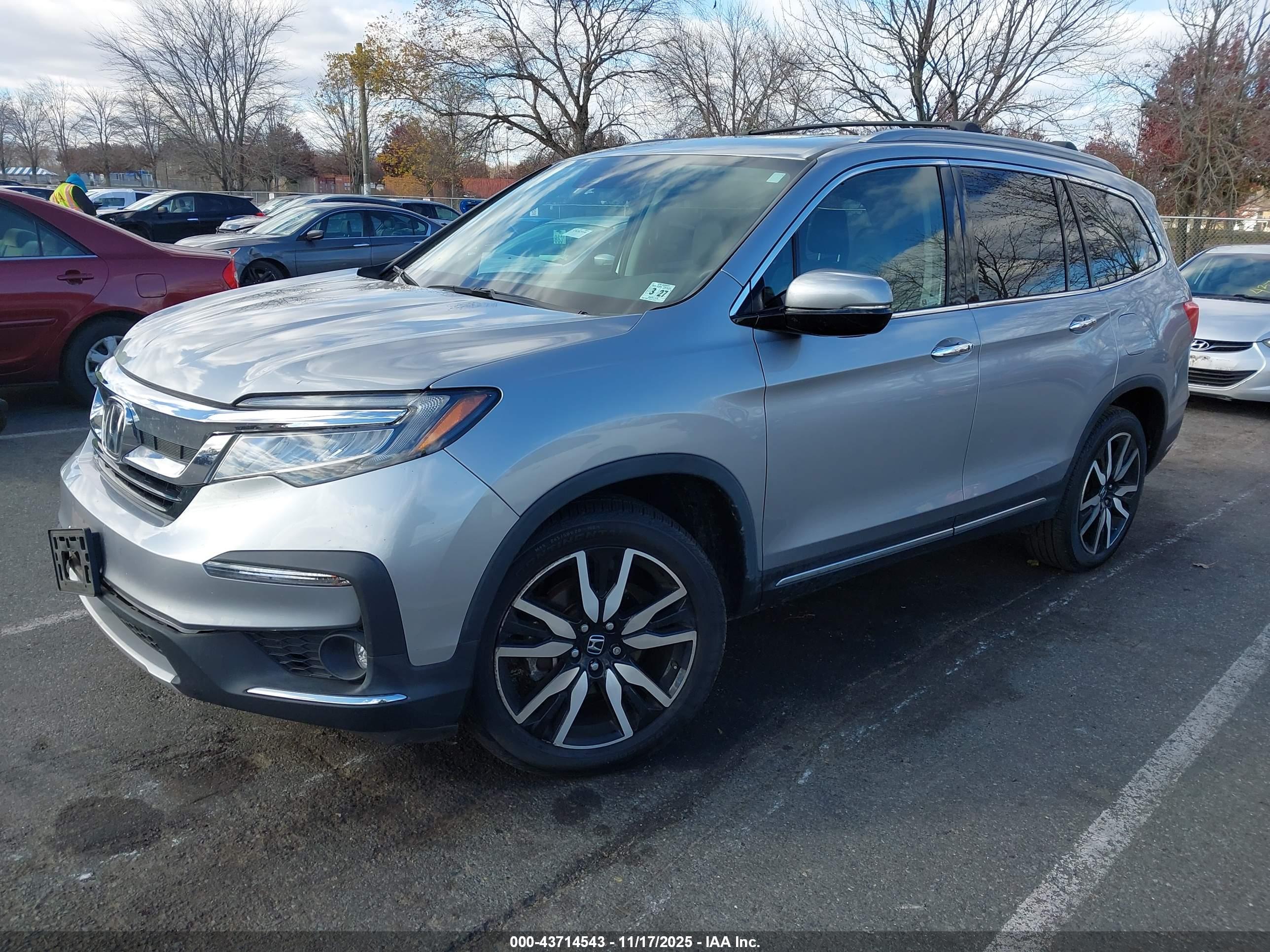 HONDA PILOT image 2