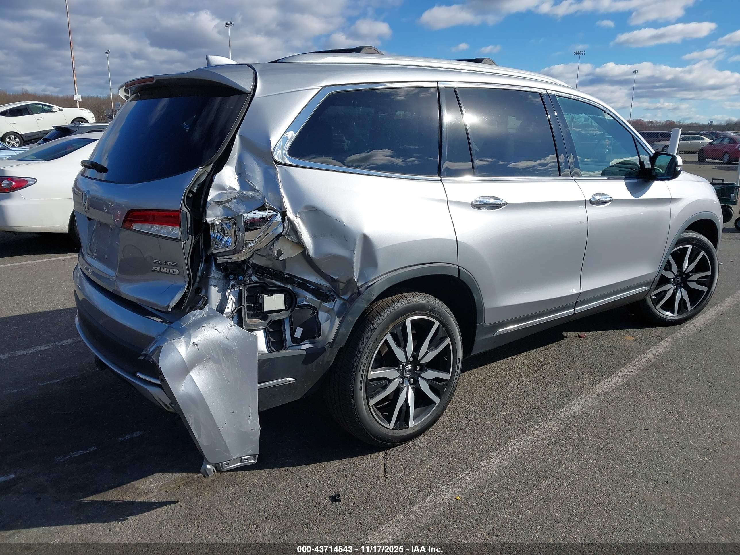 HONDA PILOT image 4