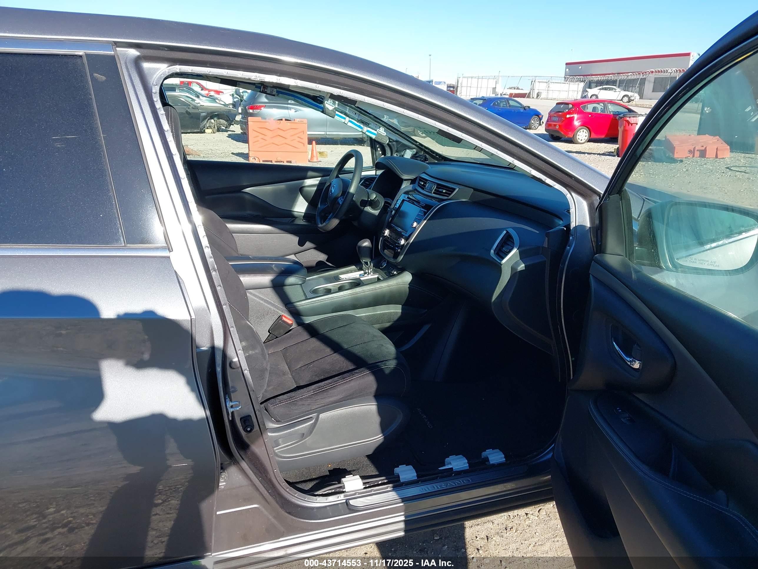 NISSAN MURANO image 5