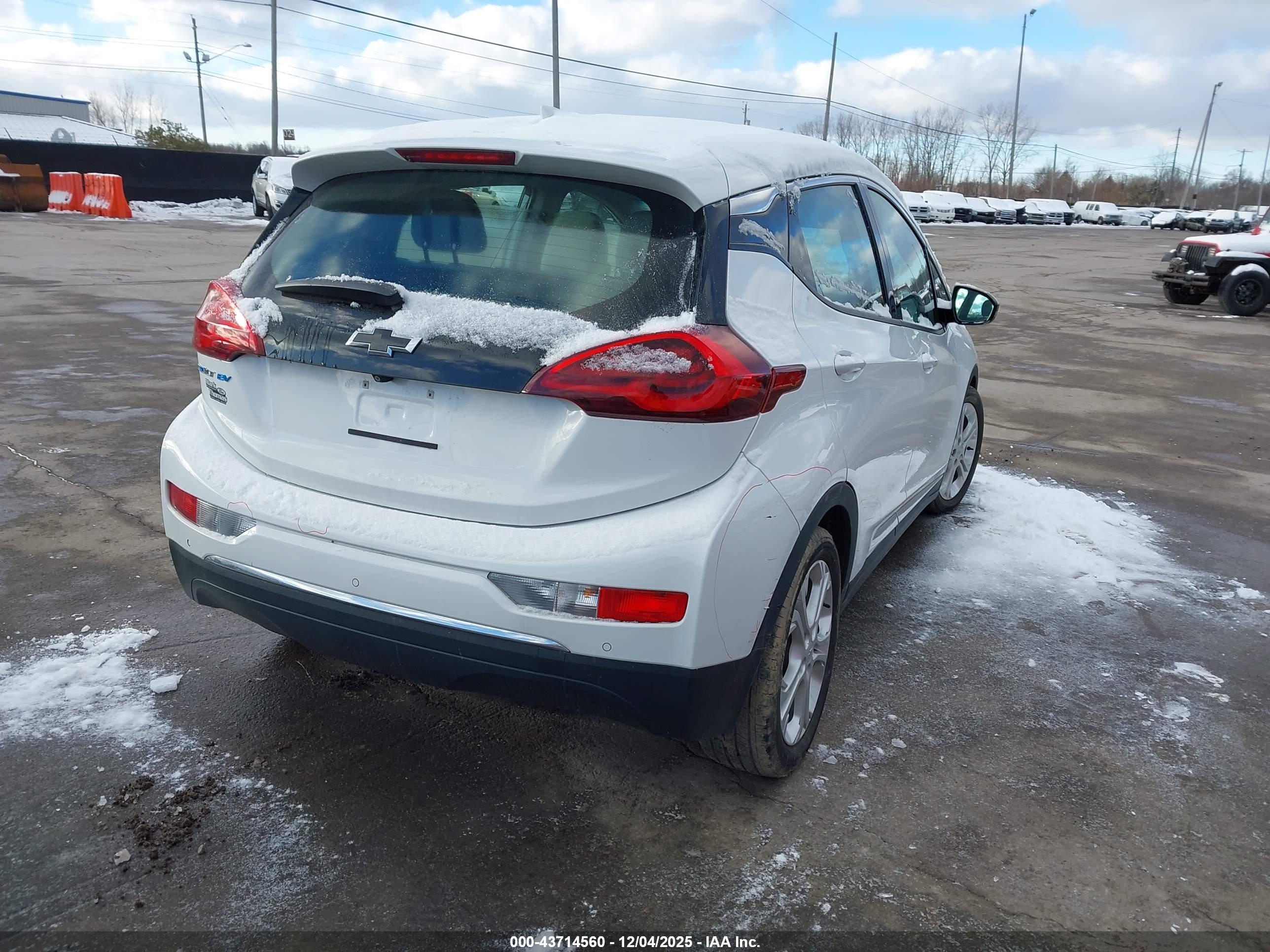 CHEVROLET BOLT image 4