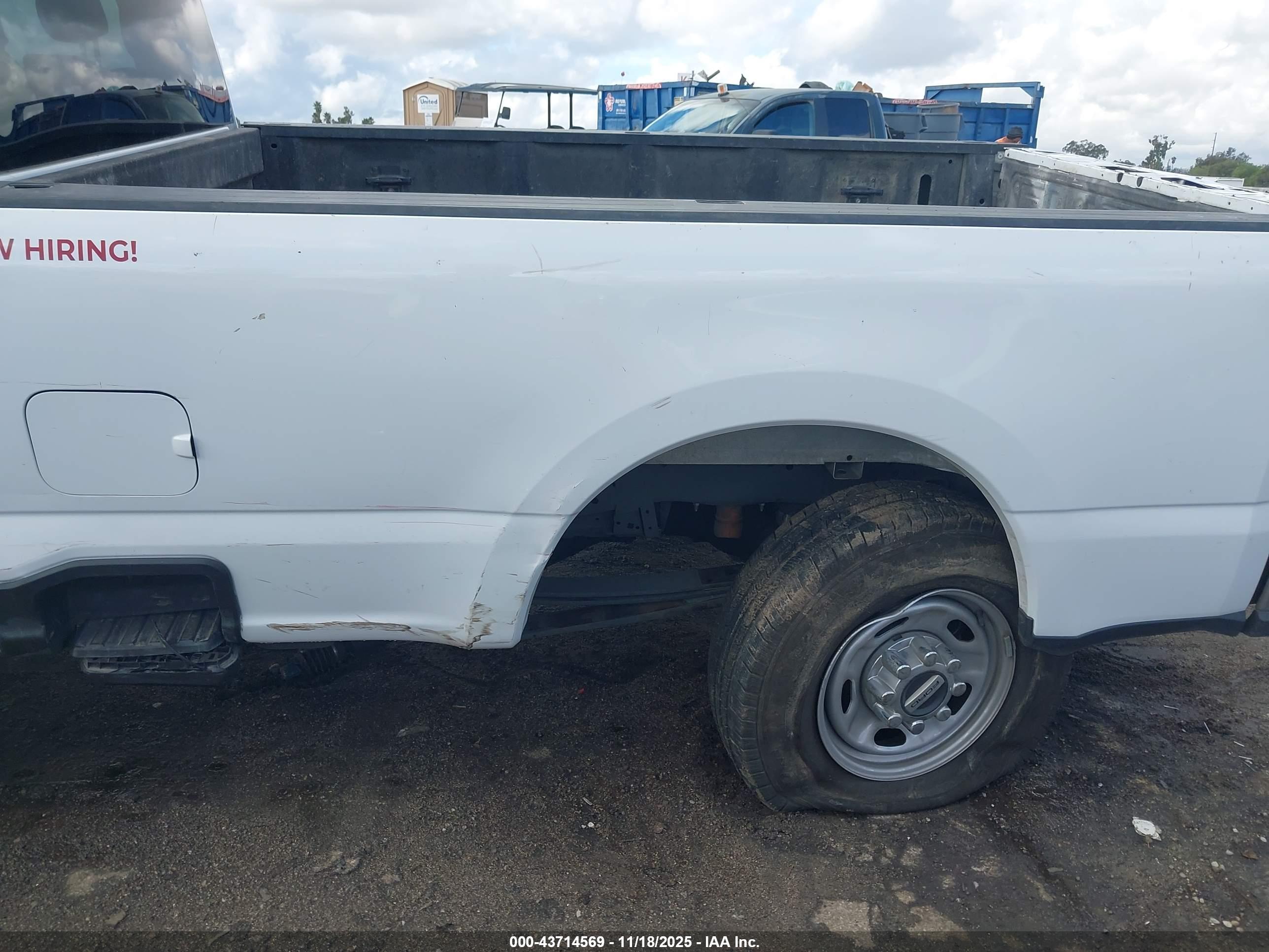 FORD F-250 image 6