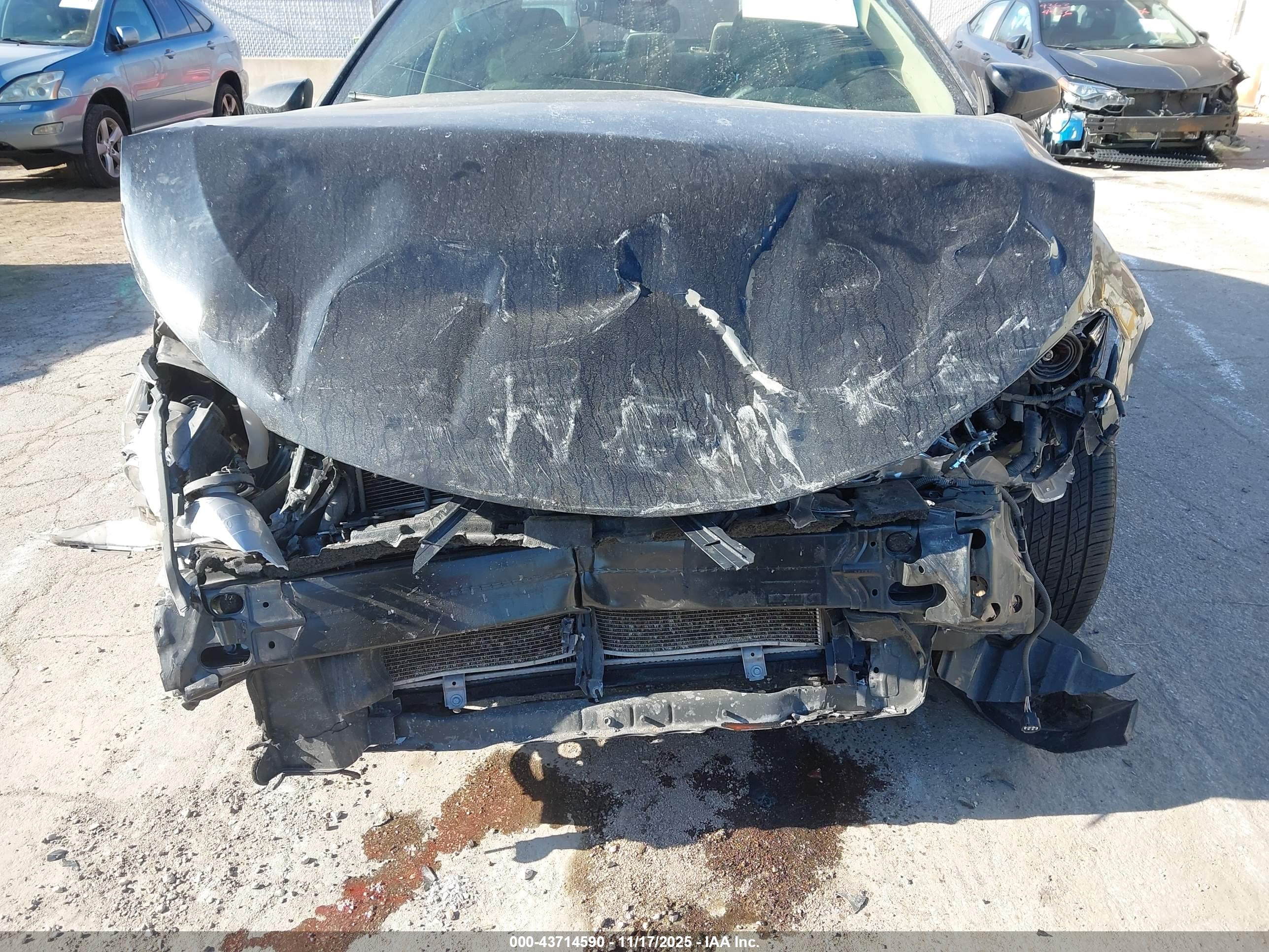 TOYOTA CAMRY image 6