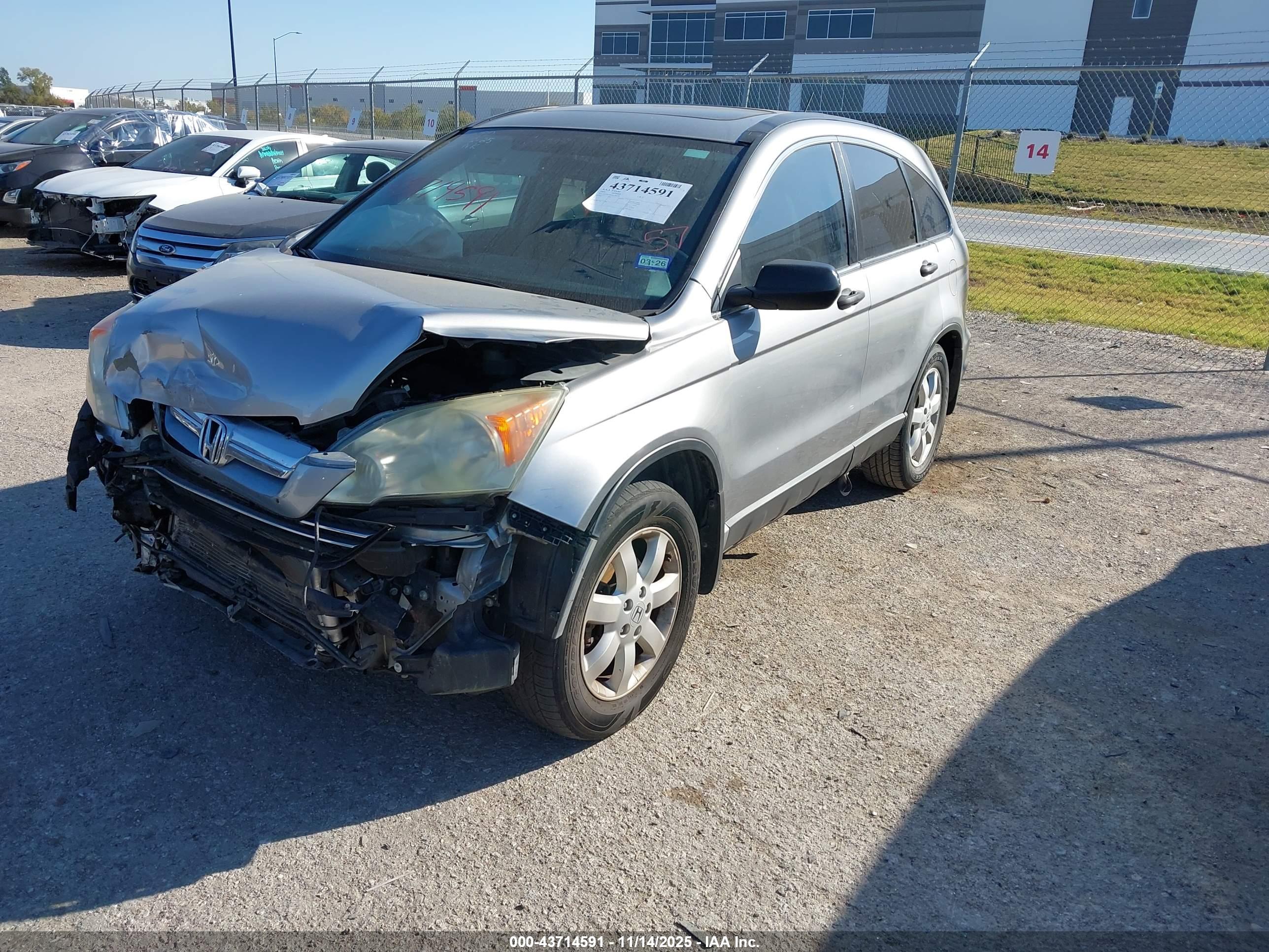 HONDA CR-V image 2