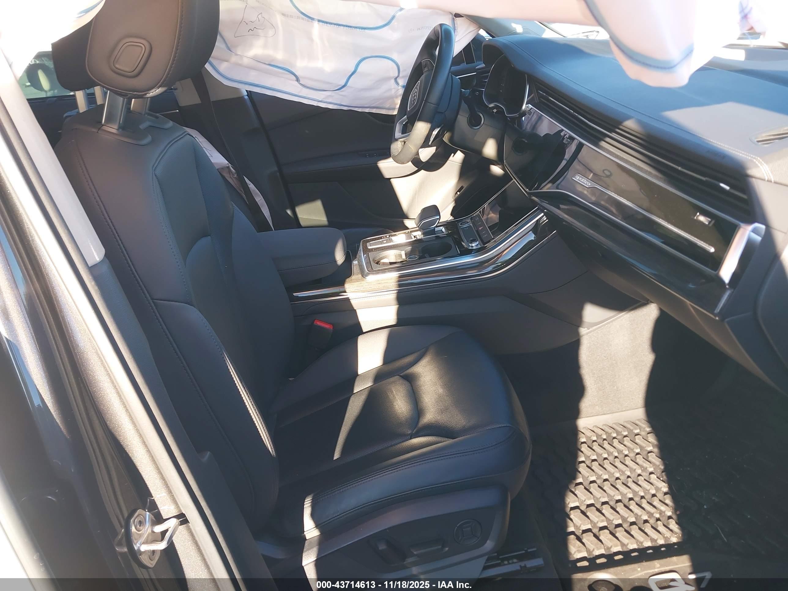 AUDI Q7 image 5