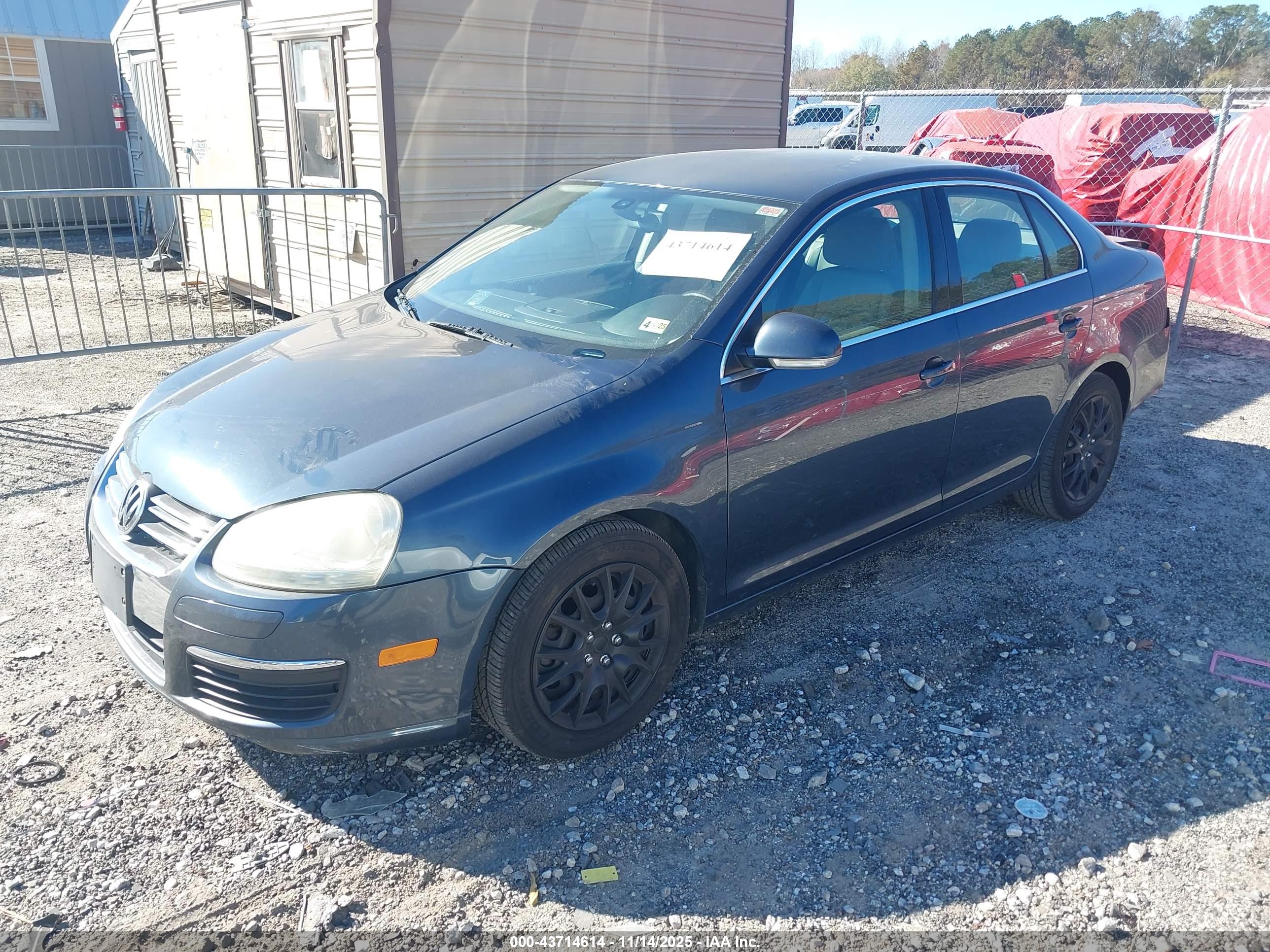 VOLKSWAGEN JETTA image 2