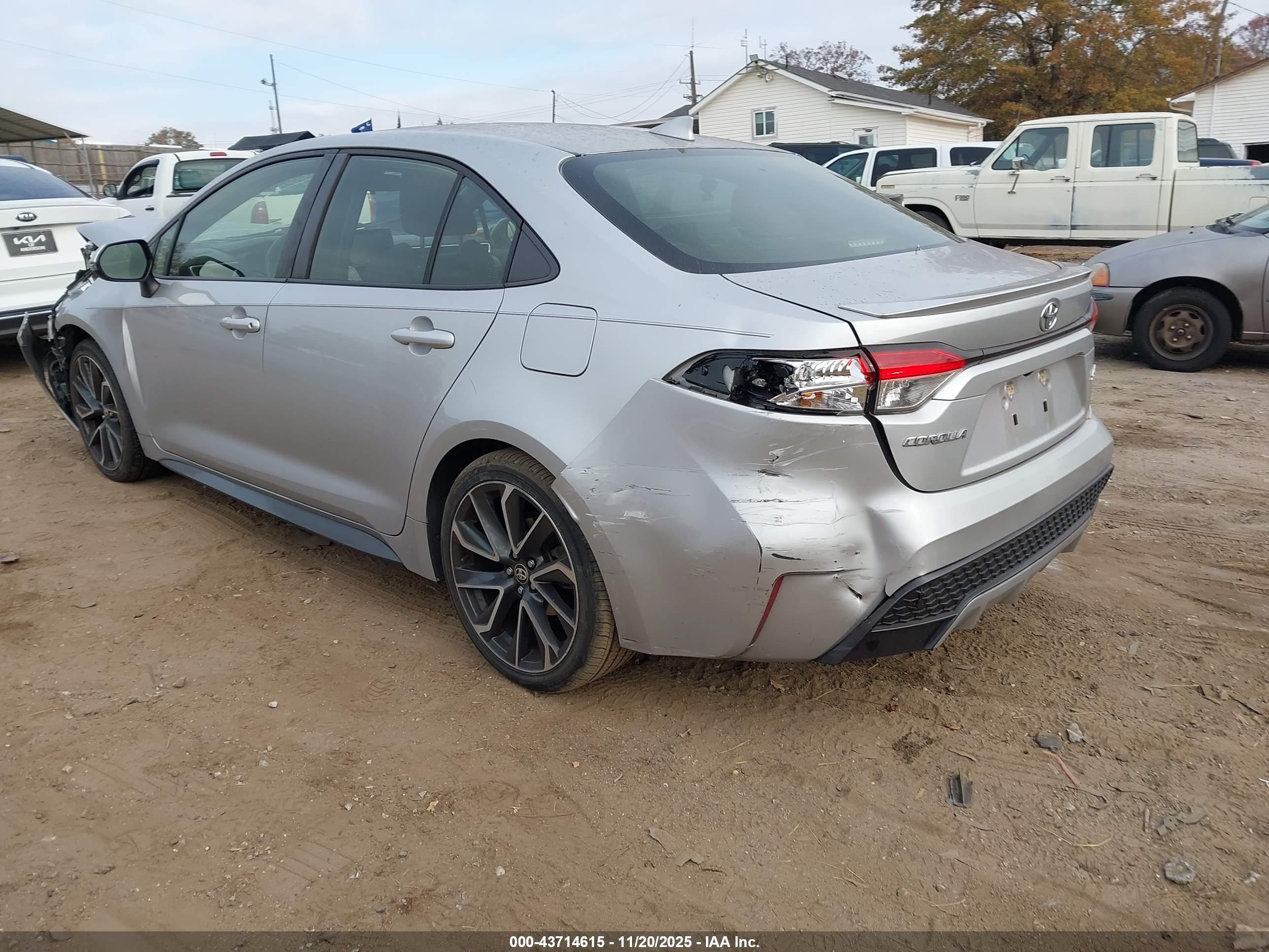 TOYOTA COROLLA image 3