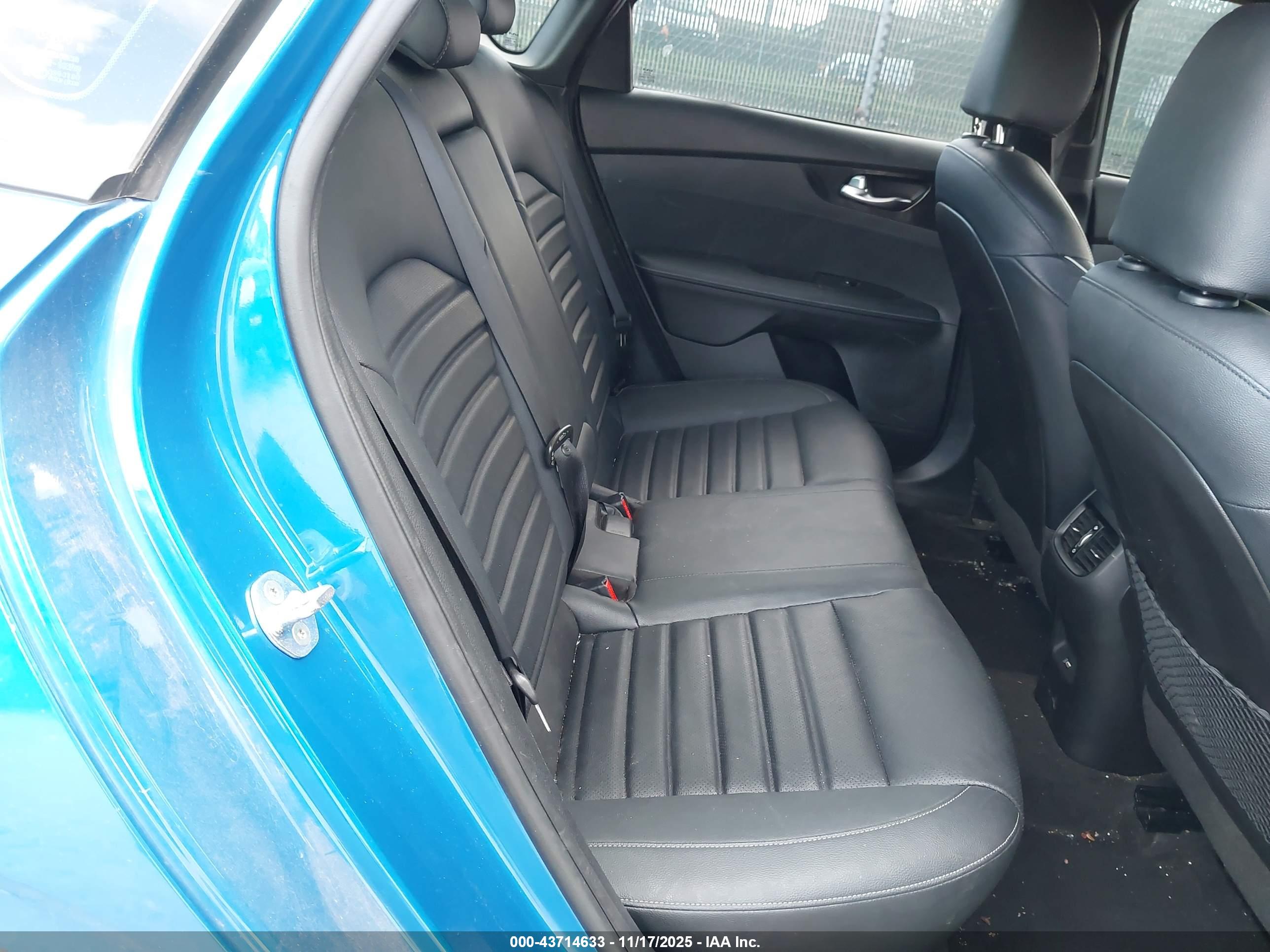 KIA FORTE image 8