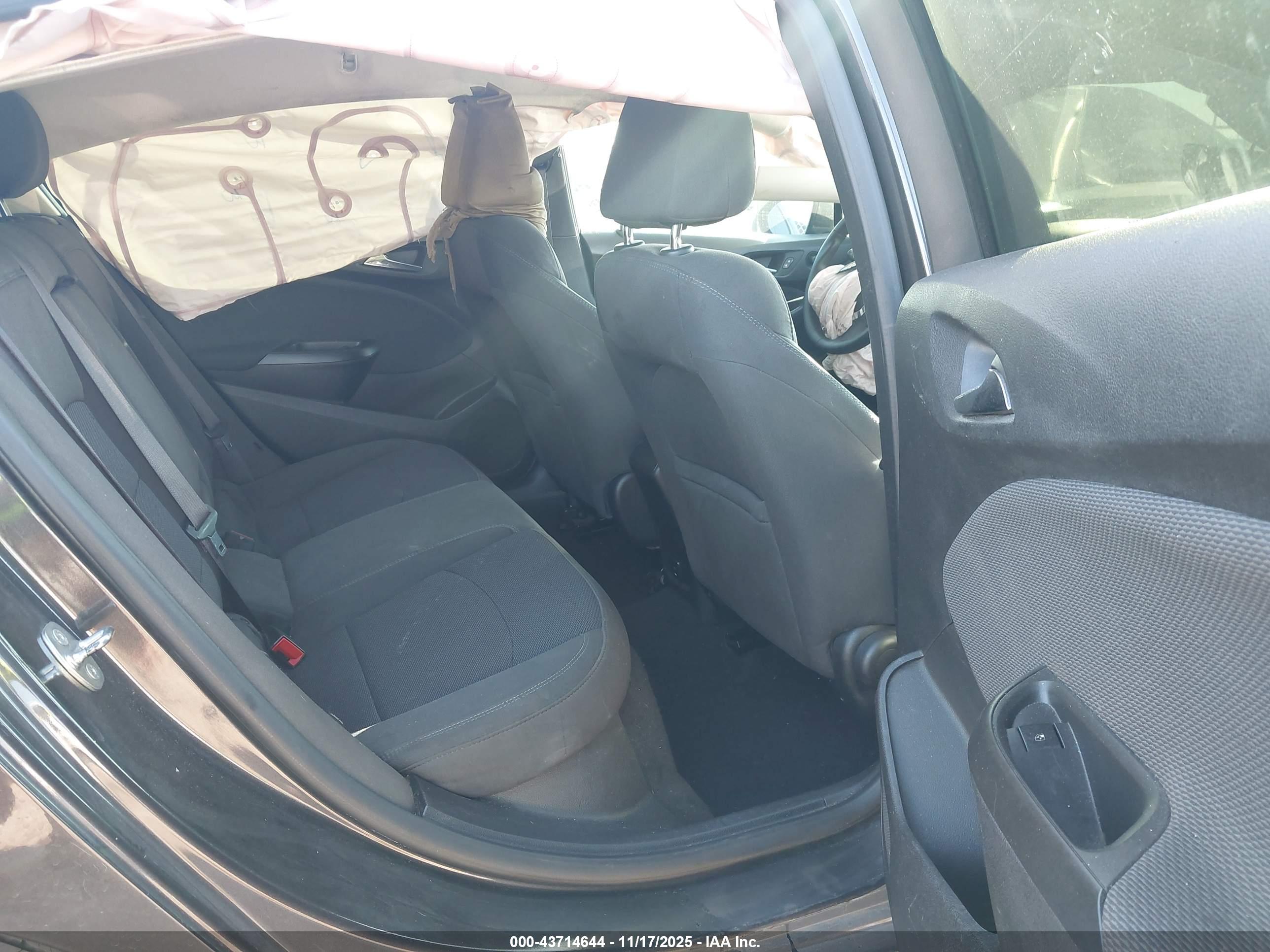 CHEVROLET CRUZE image 8