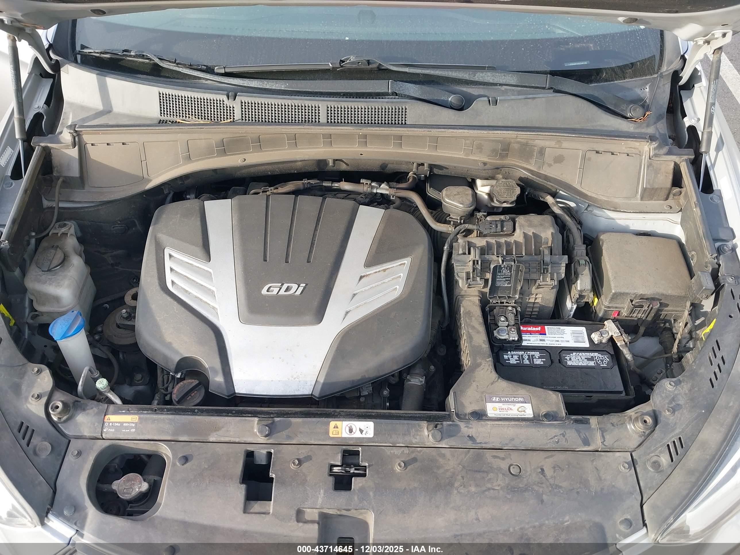 HYUNDAI SANTA image 10
