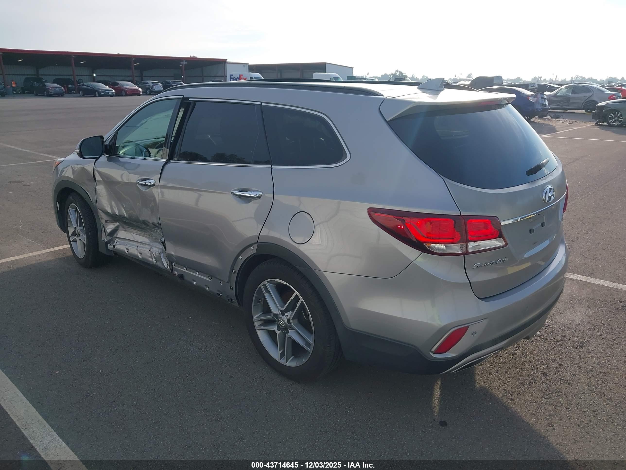 HYUNDAI SANTA image 3