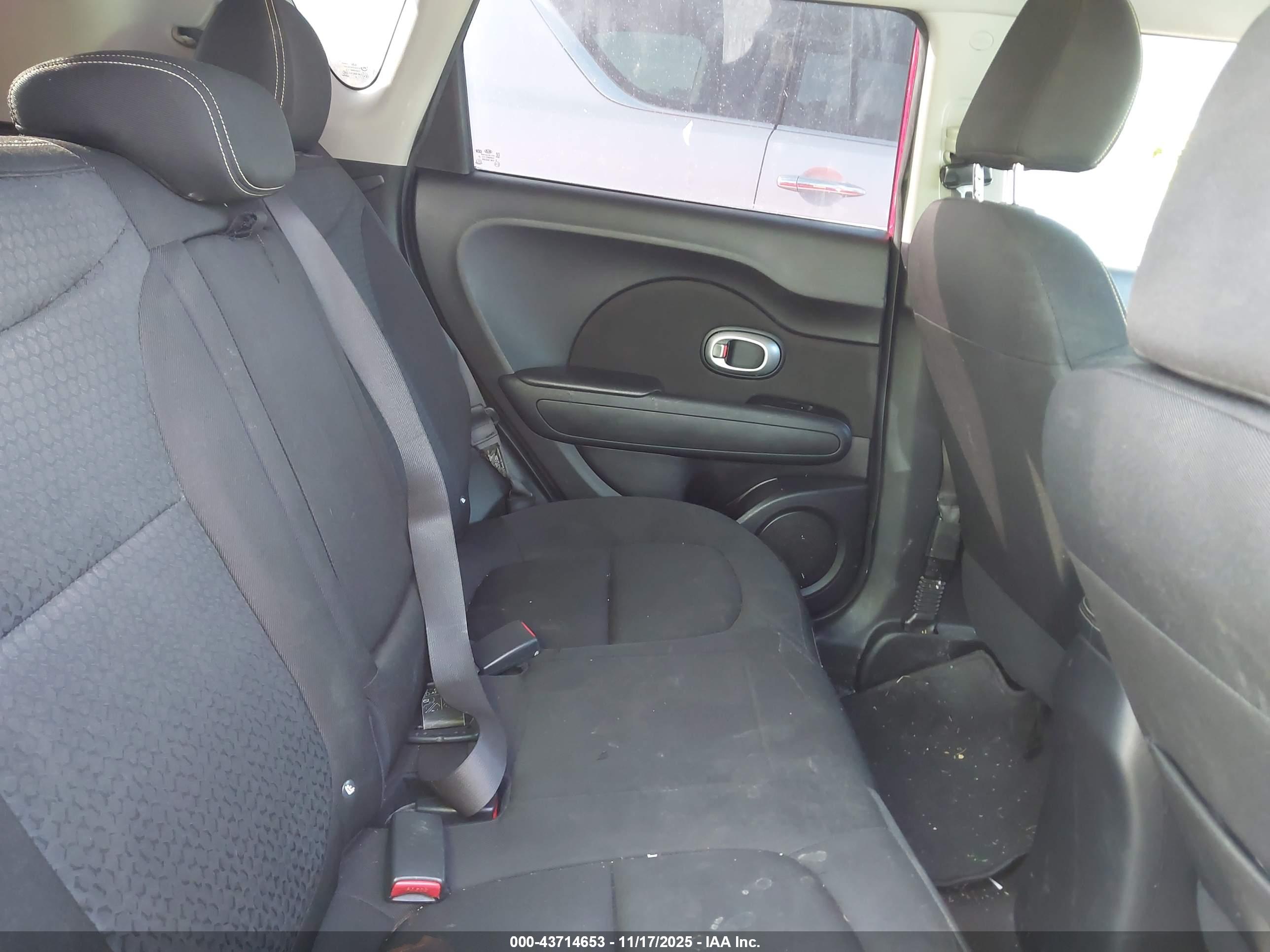 KIA SOUL image 8