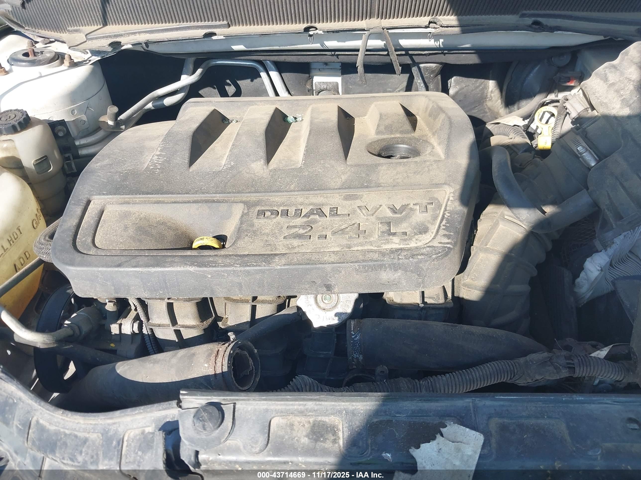 DODGE AVENGER image 10