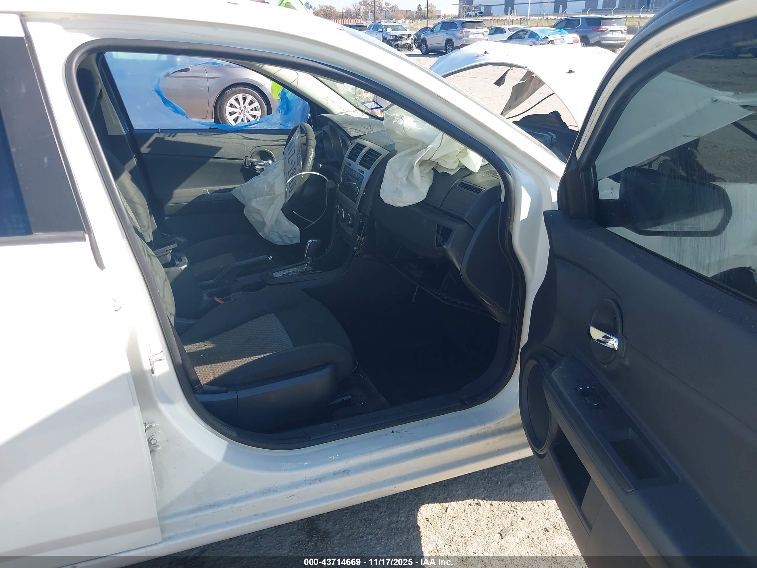 DODGE AVENGER image 5