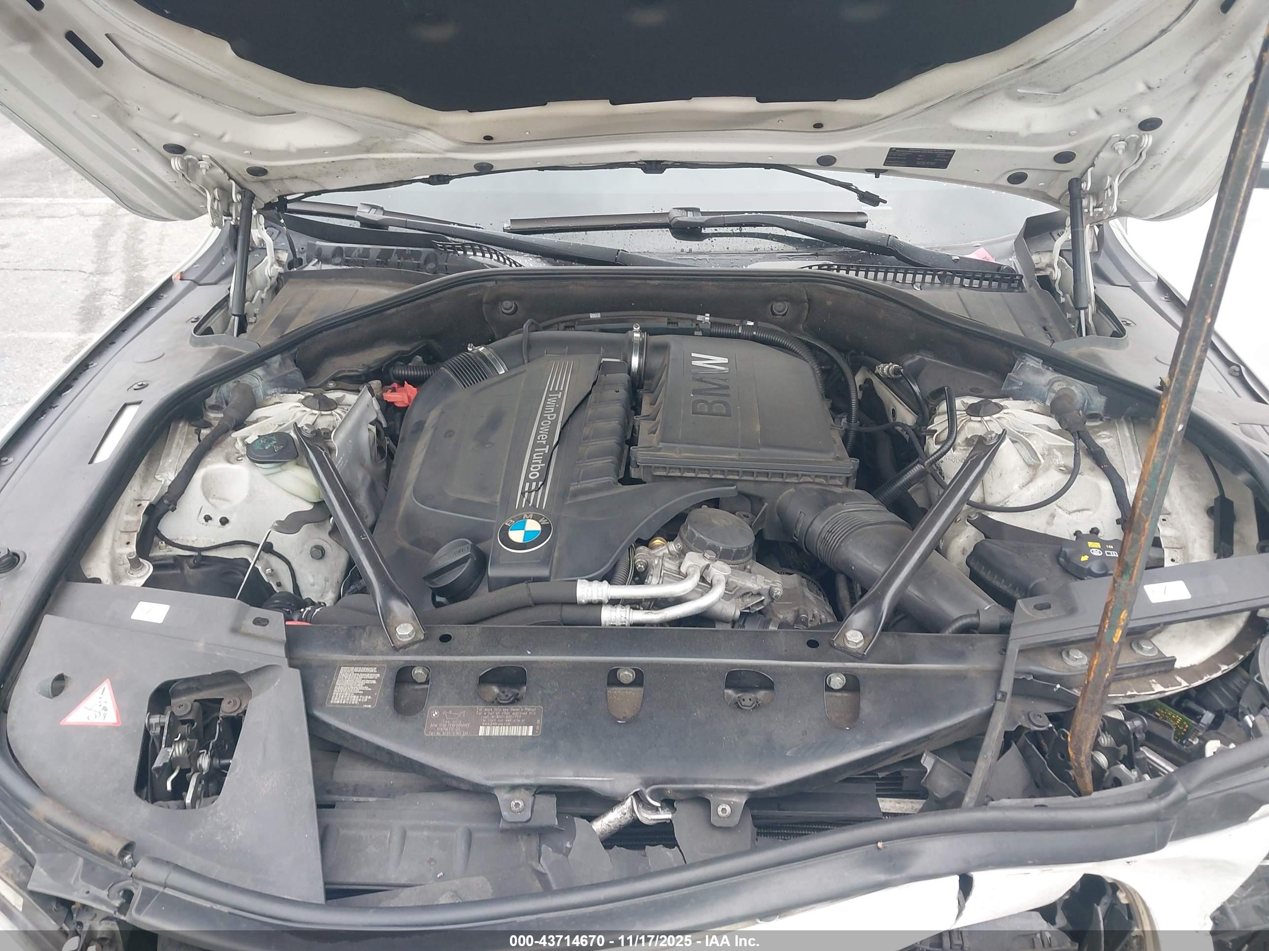 BMW 740LI image 10