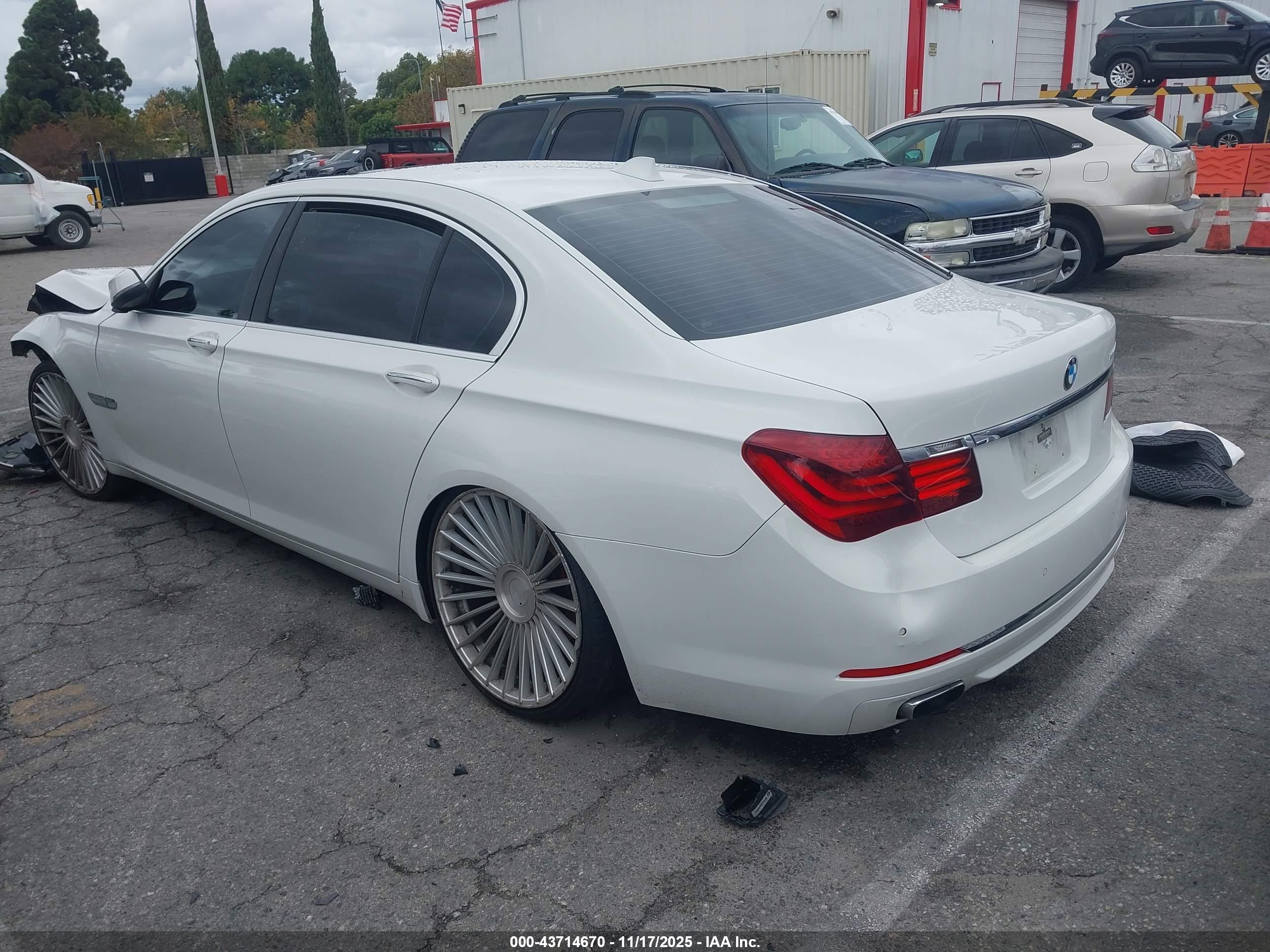 BMW 740LI image 3