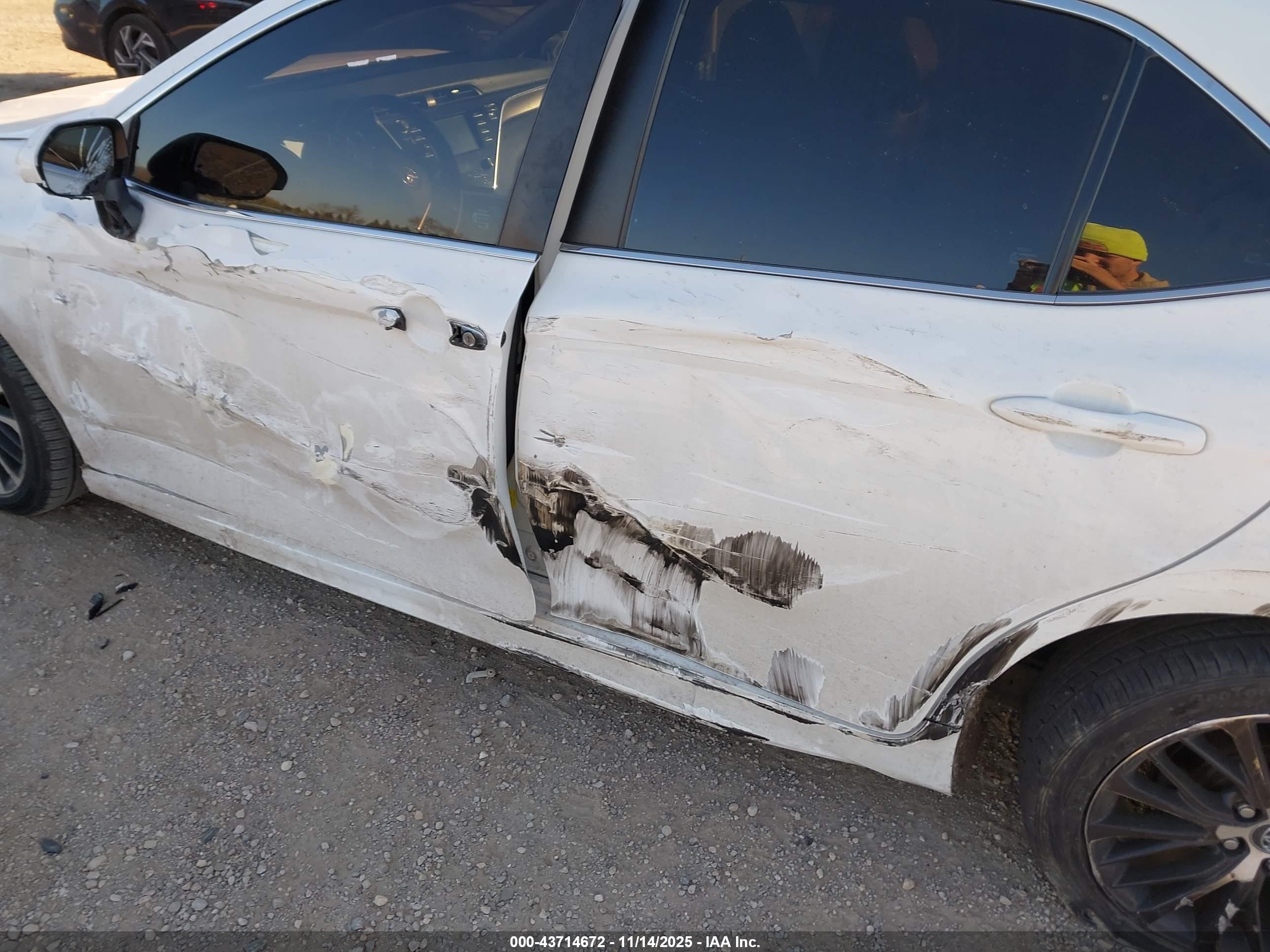 TOYOTA CAMRY image 6