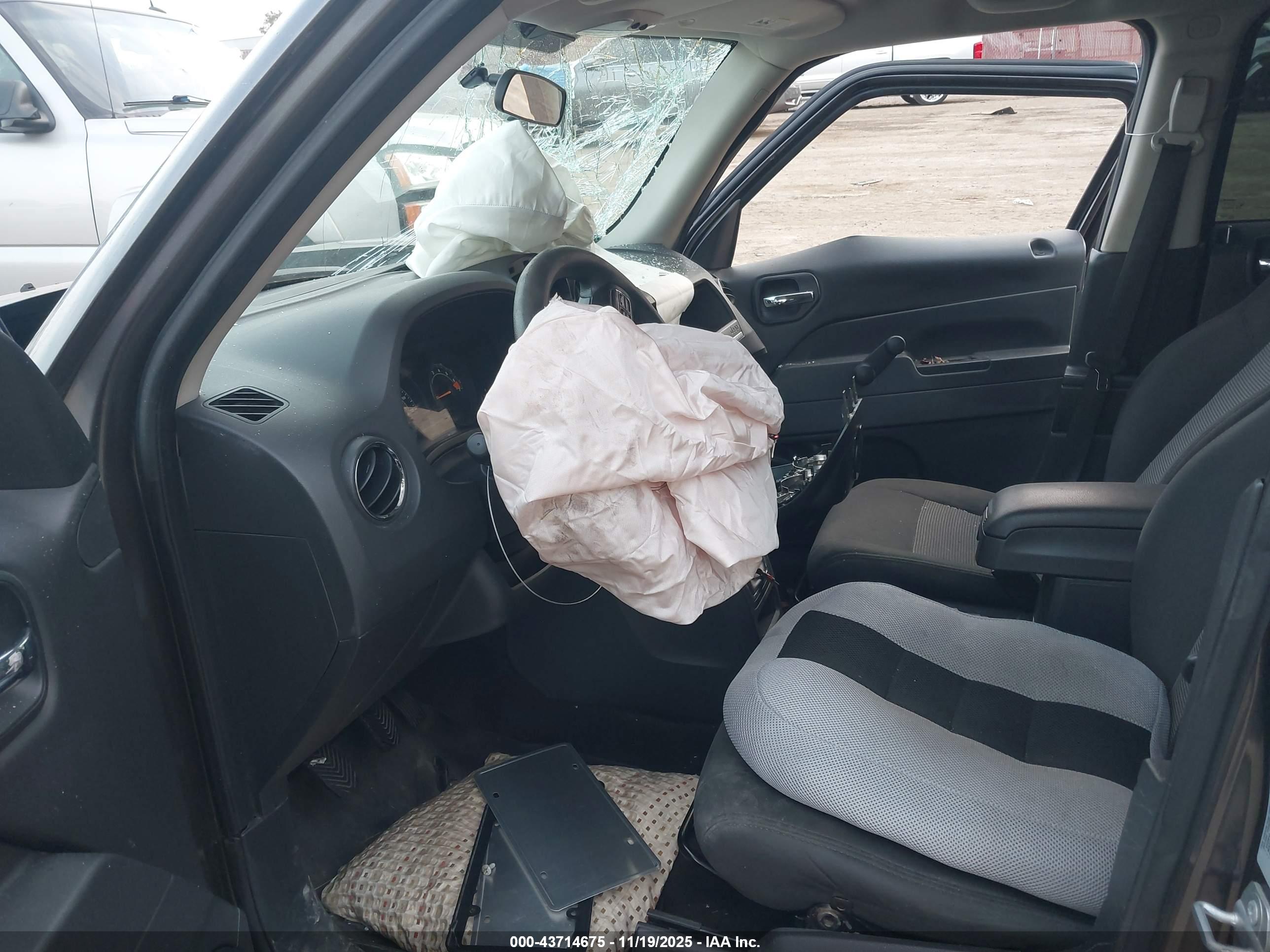 JEEP PATRIOT image 5