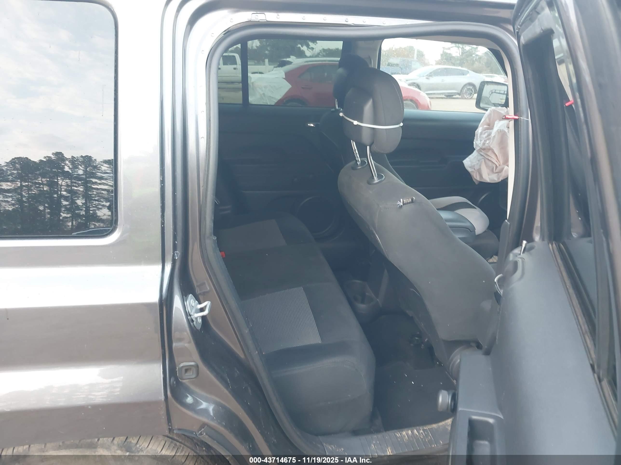 JEEP PATRIOT image 8