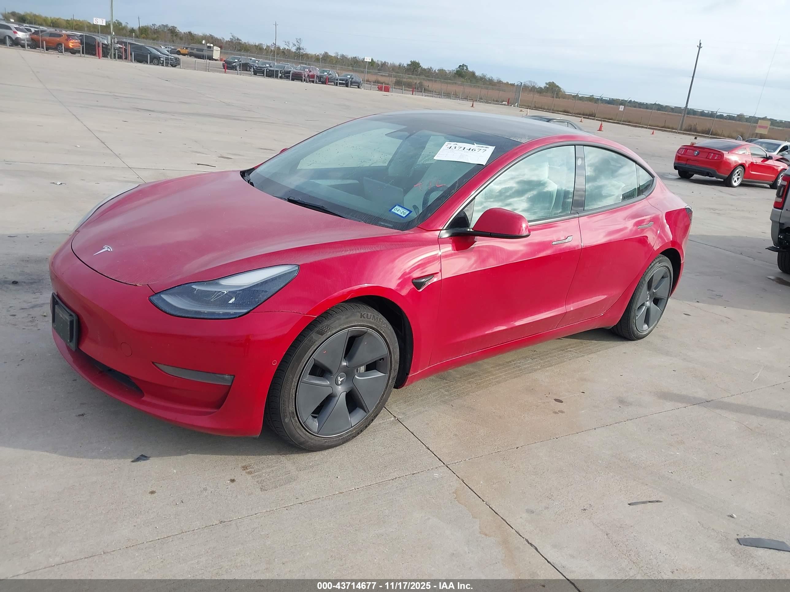 TESLA MODEL image 2