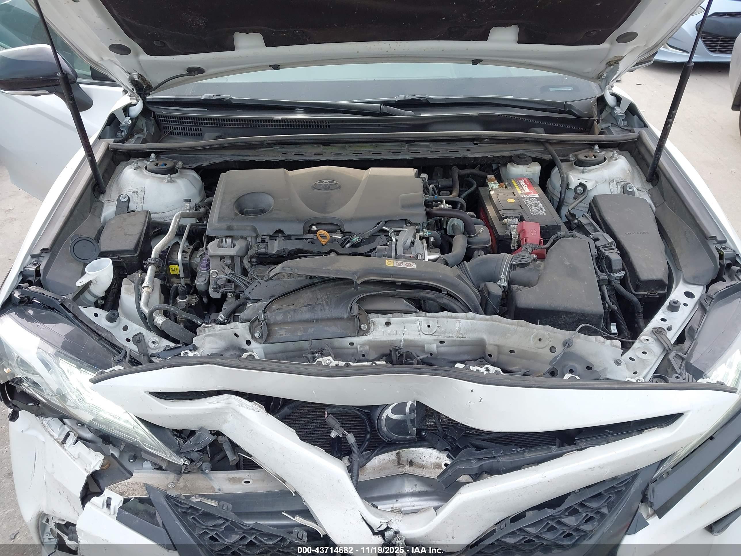 TOYOTA CAMRY image 10
