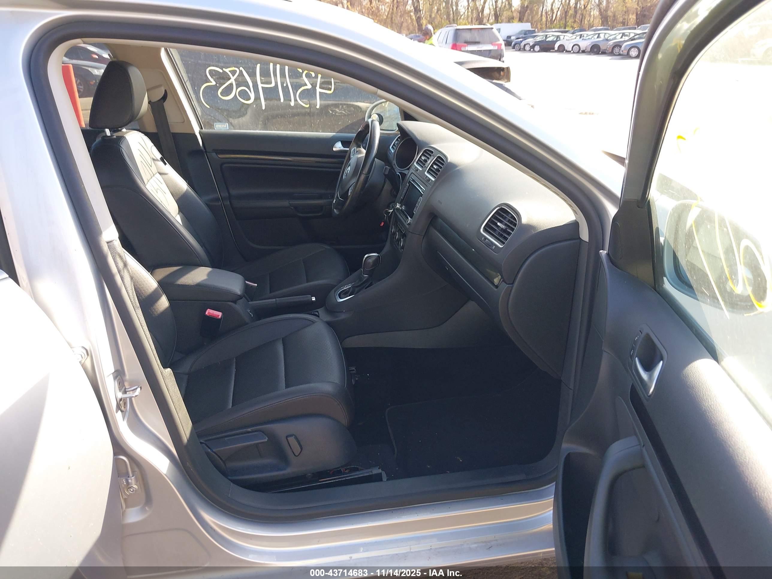 VOLKSWAGEN JETTA image 5