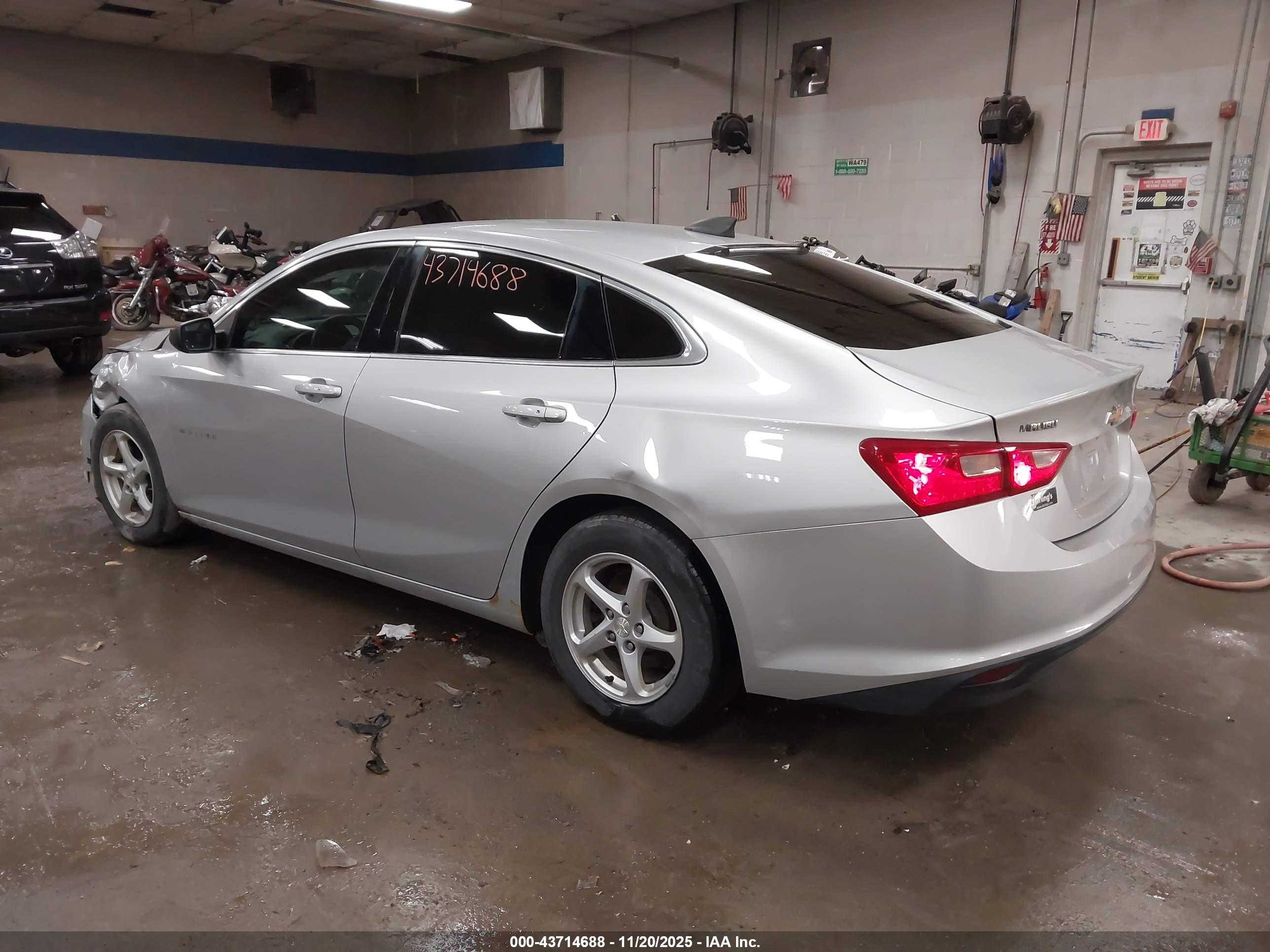 CHEVROLET MALIBU image 3