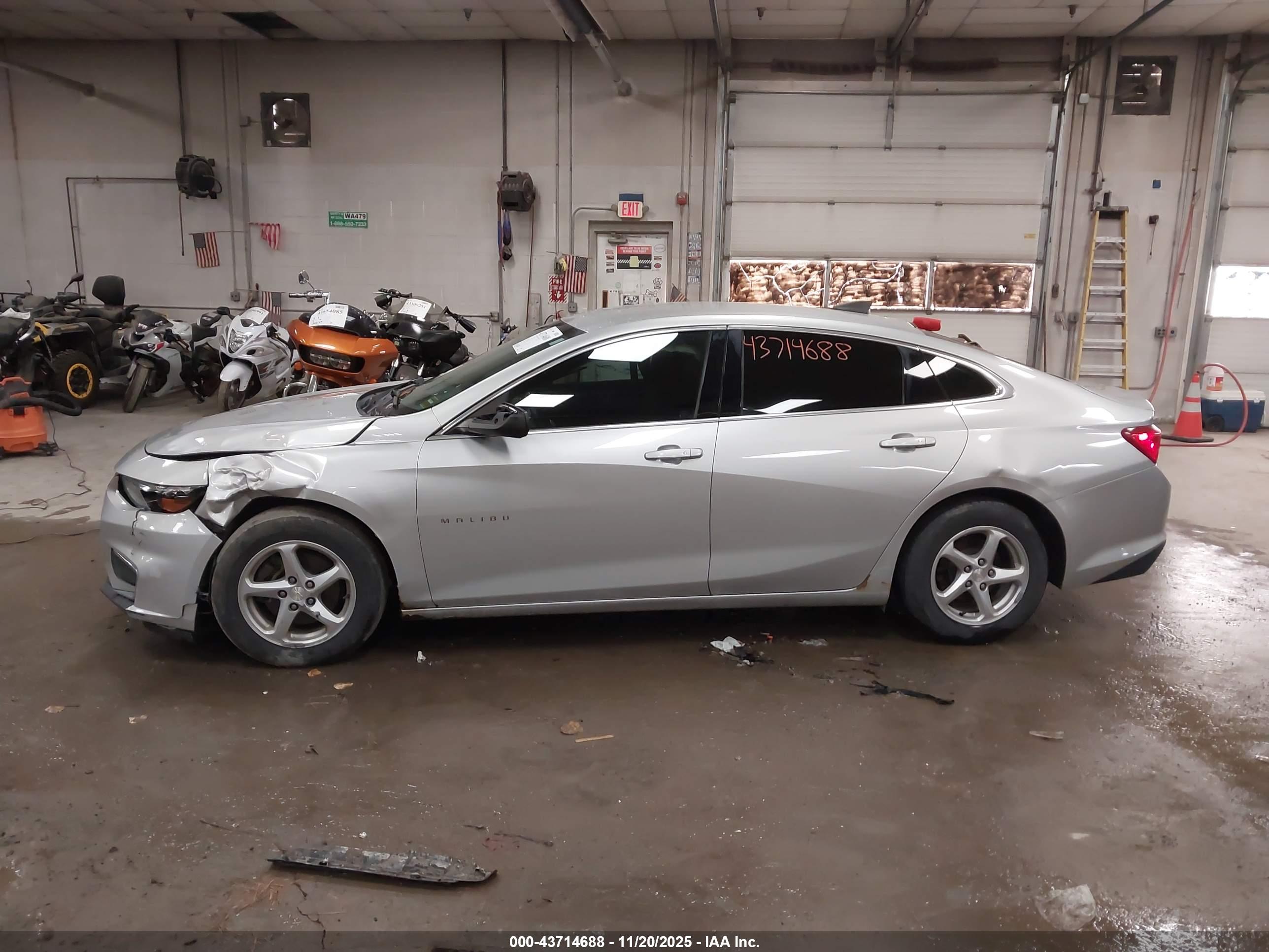 CHEVROLET MALIBU image 6