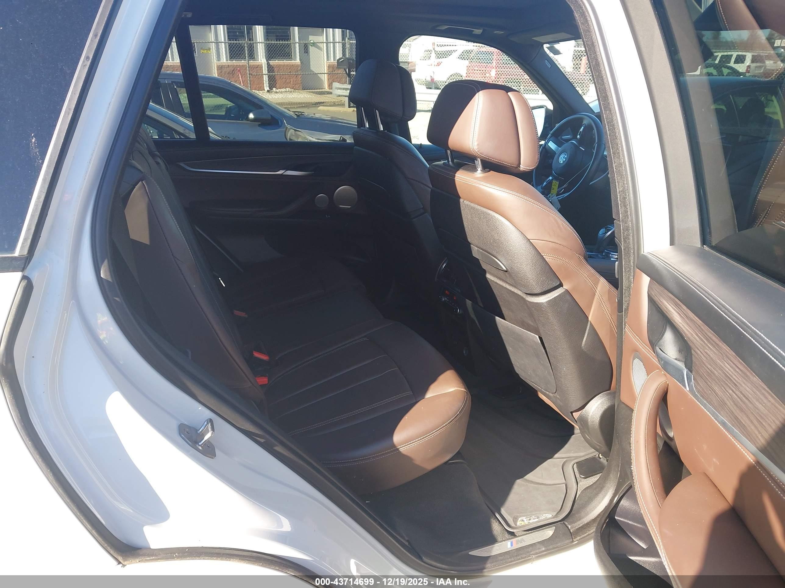 BMW X5 image 8